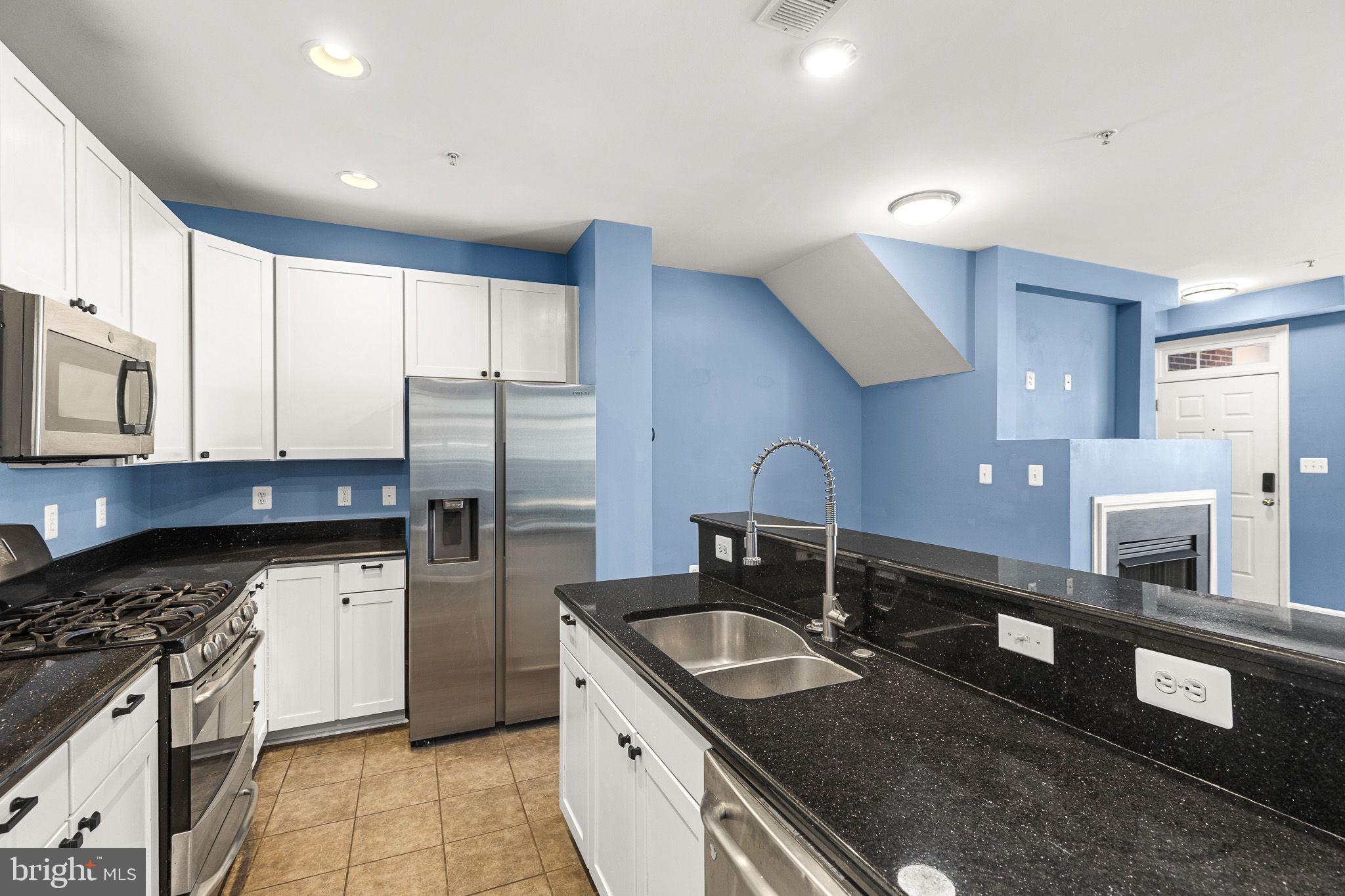 CENTREVILLE CROSSING - Residential