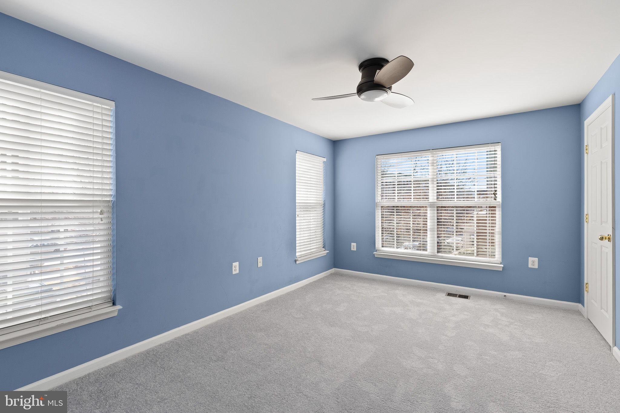 CENTREVILLE CROSSING - Residential