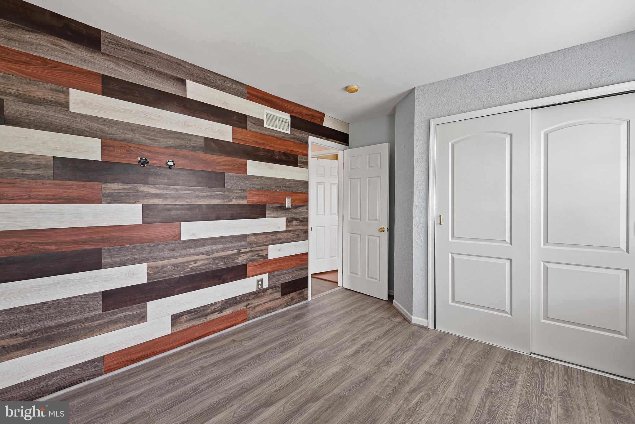 BRENNAN ESTATES - Residential