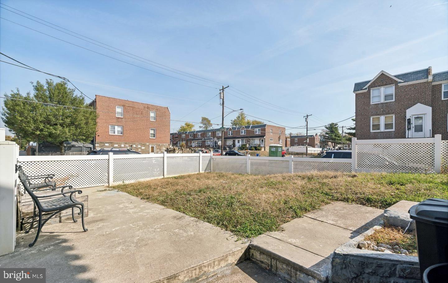 FRANKFORD - Residential