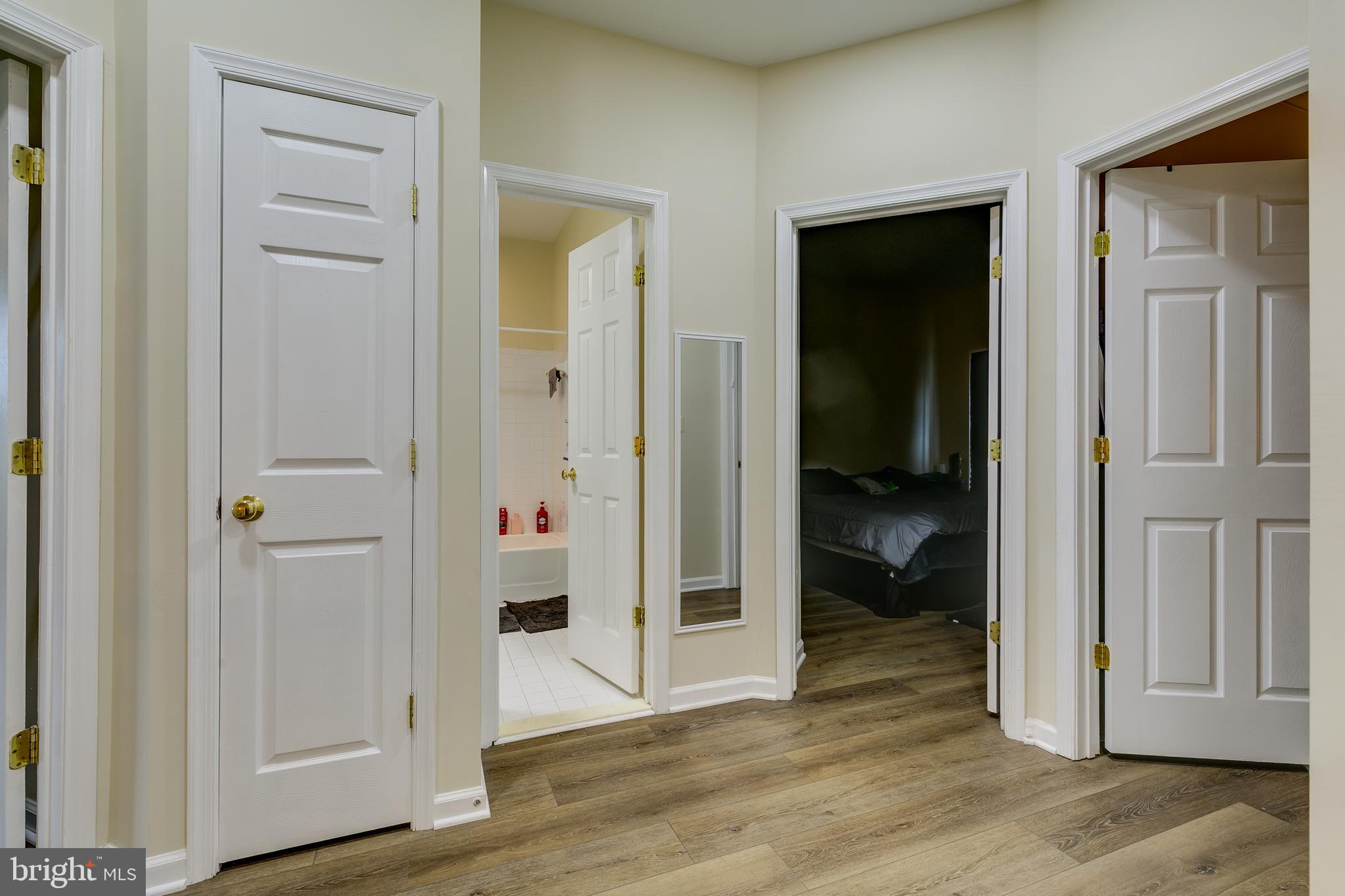 EDWARDS LANDING - Residential Lease