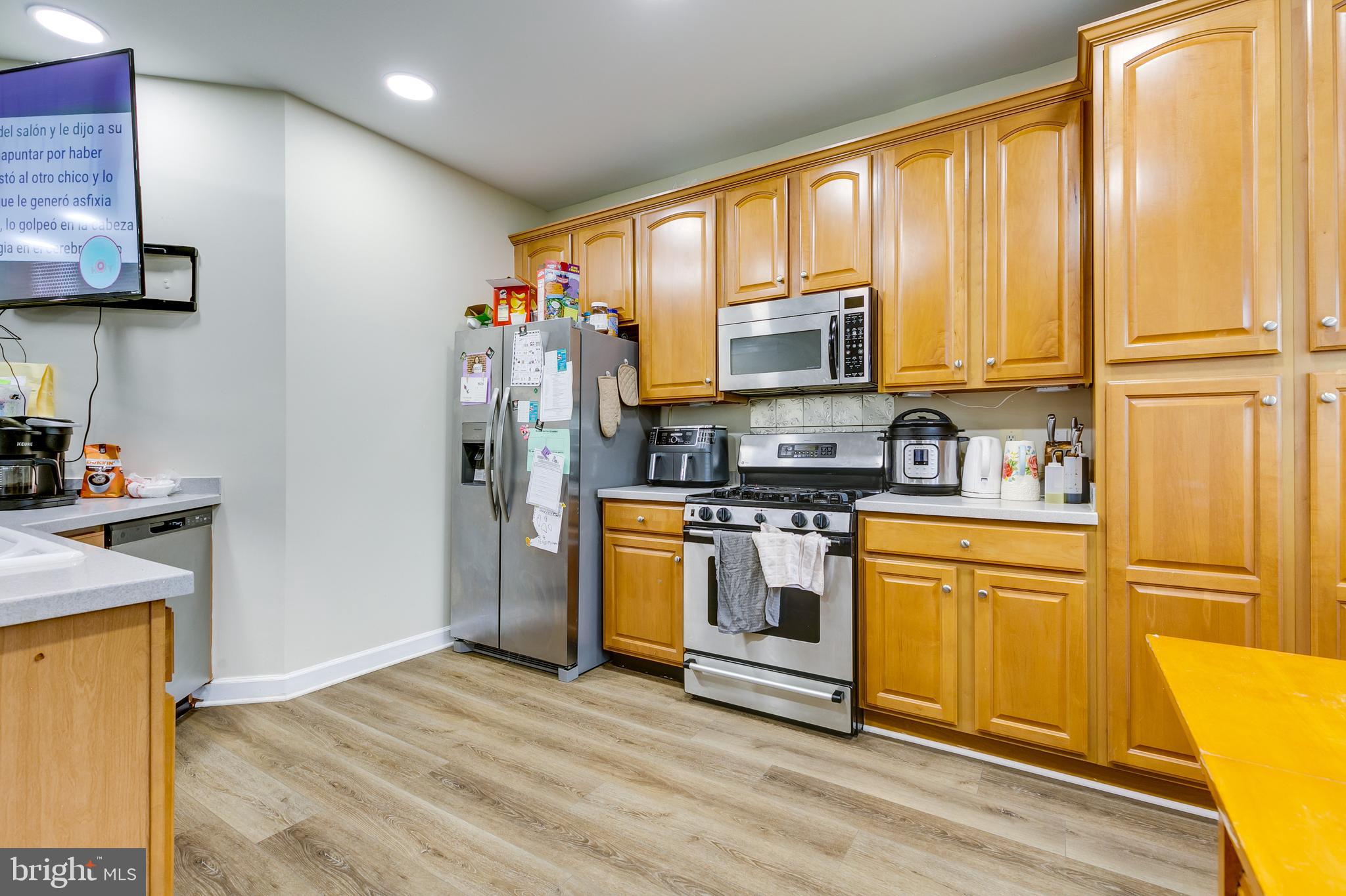 EDWARDS LANDING - Residential Lease