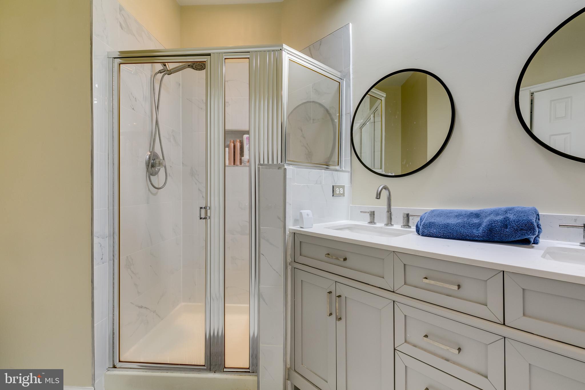 EDWARDS LANDING - Residential Lease