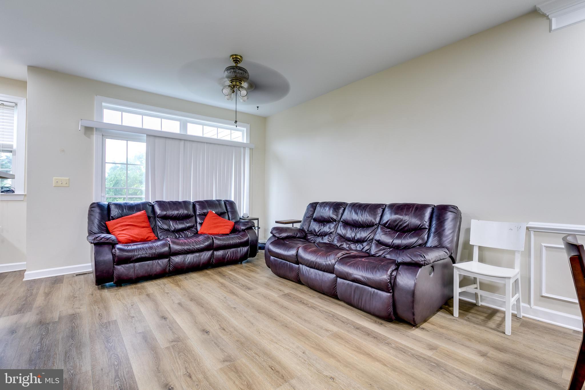 EDWARDS LANDING - Residential Lease