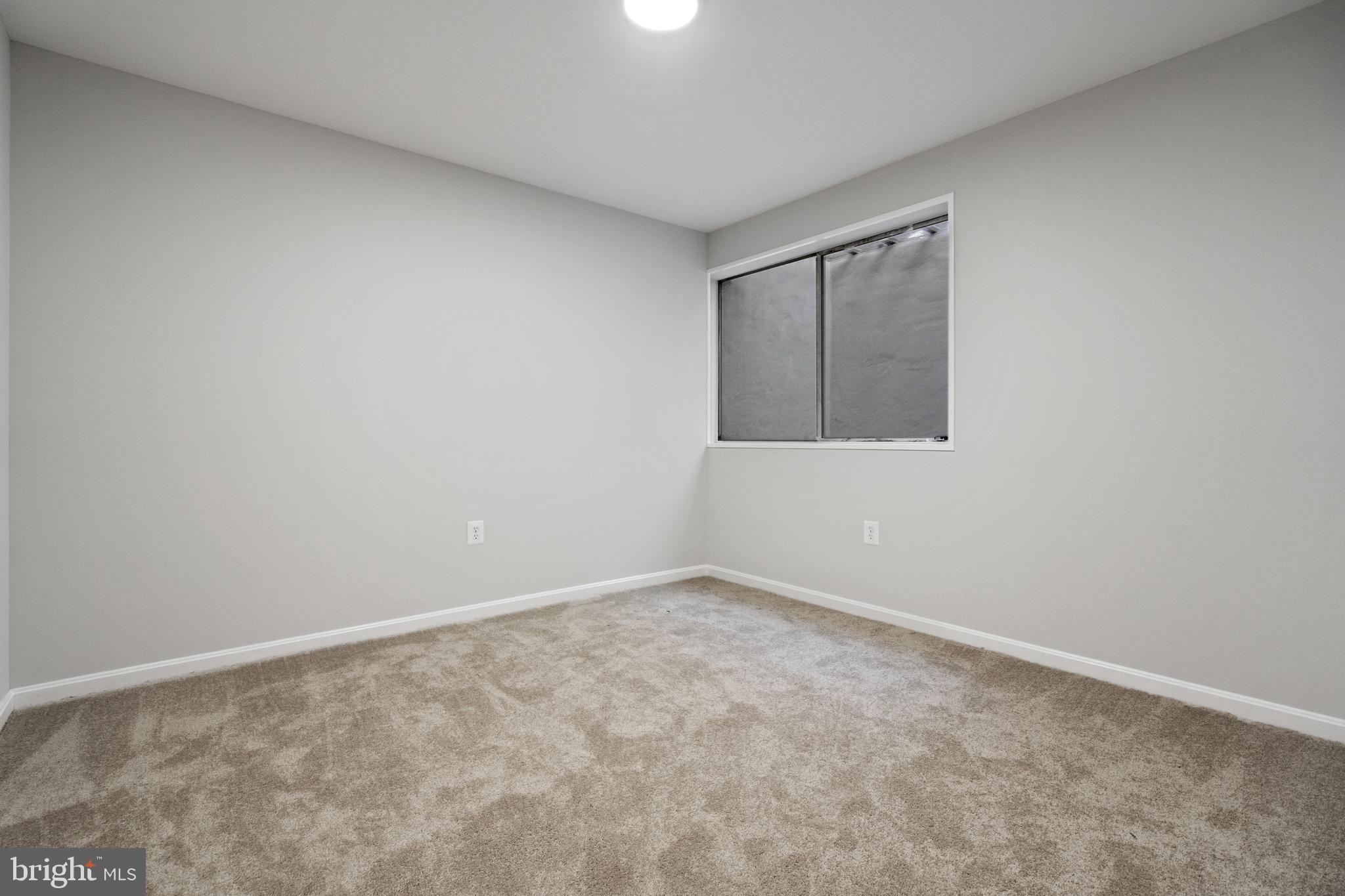 ROLLING BROOK - Residential