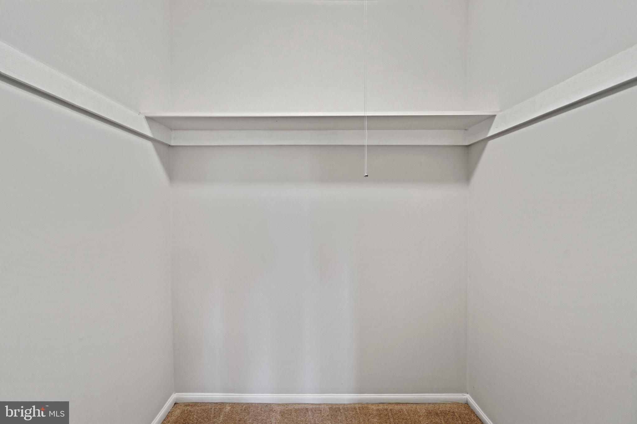 ROLLING BROOK - Residential