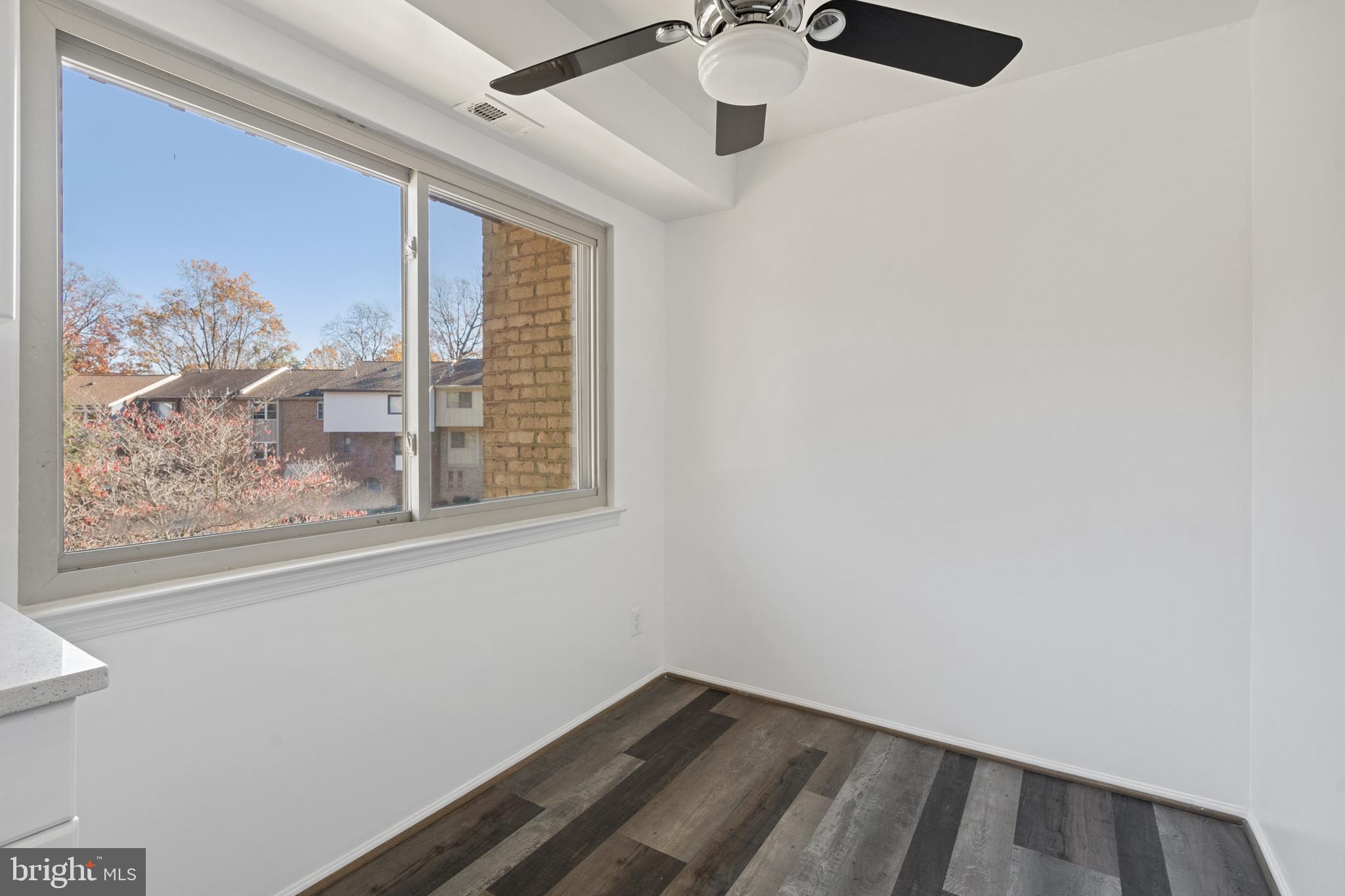 ROLLING BROOK - Residential