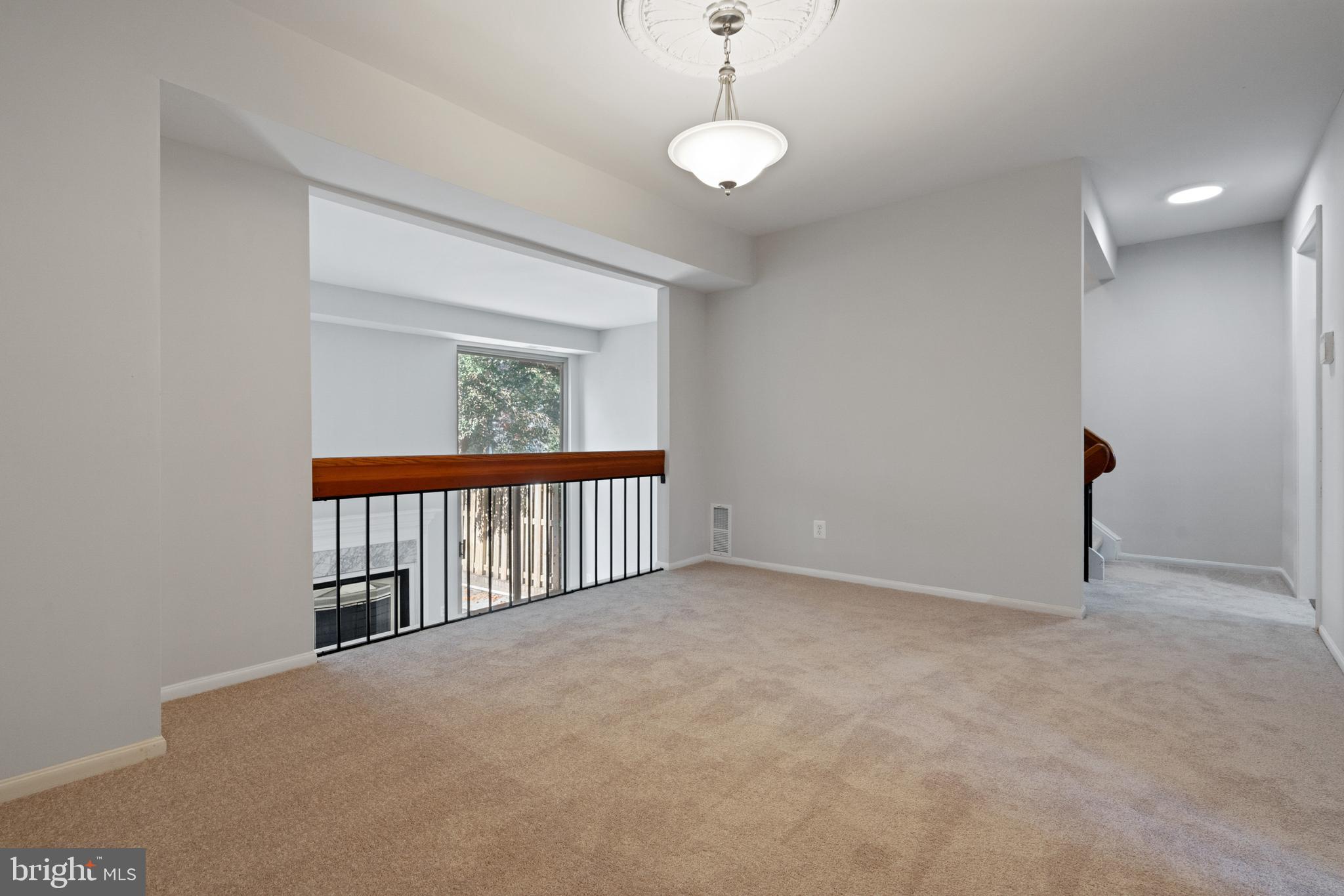 ROLLING BROOK - Residential