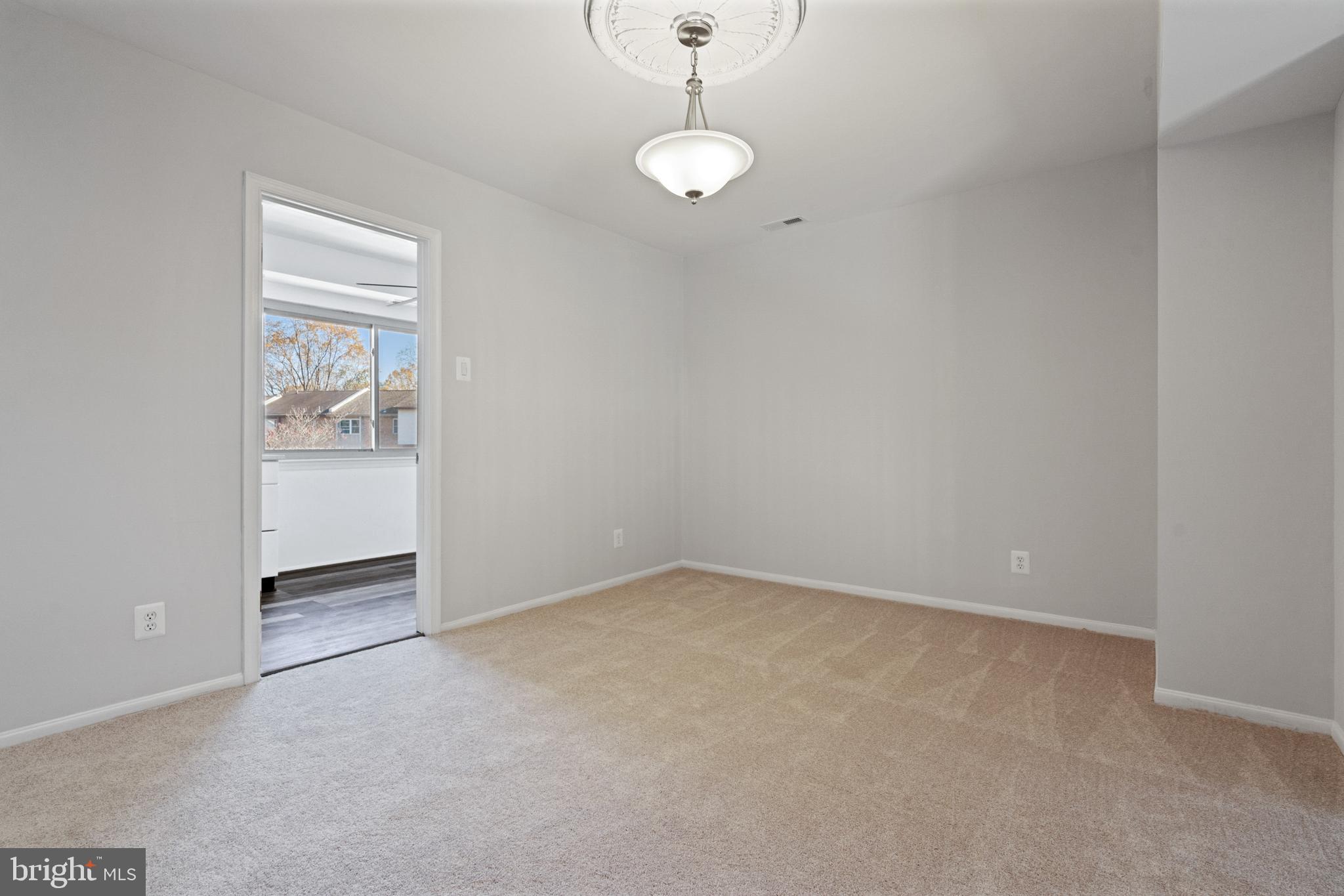 ROLLING BROOK - Residential