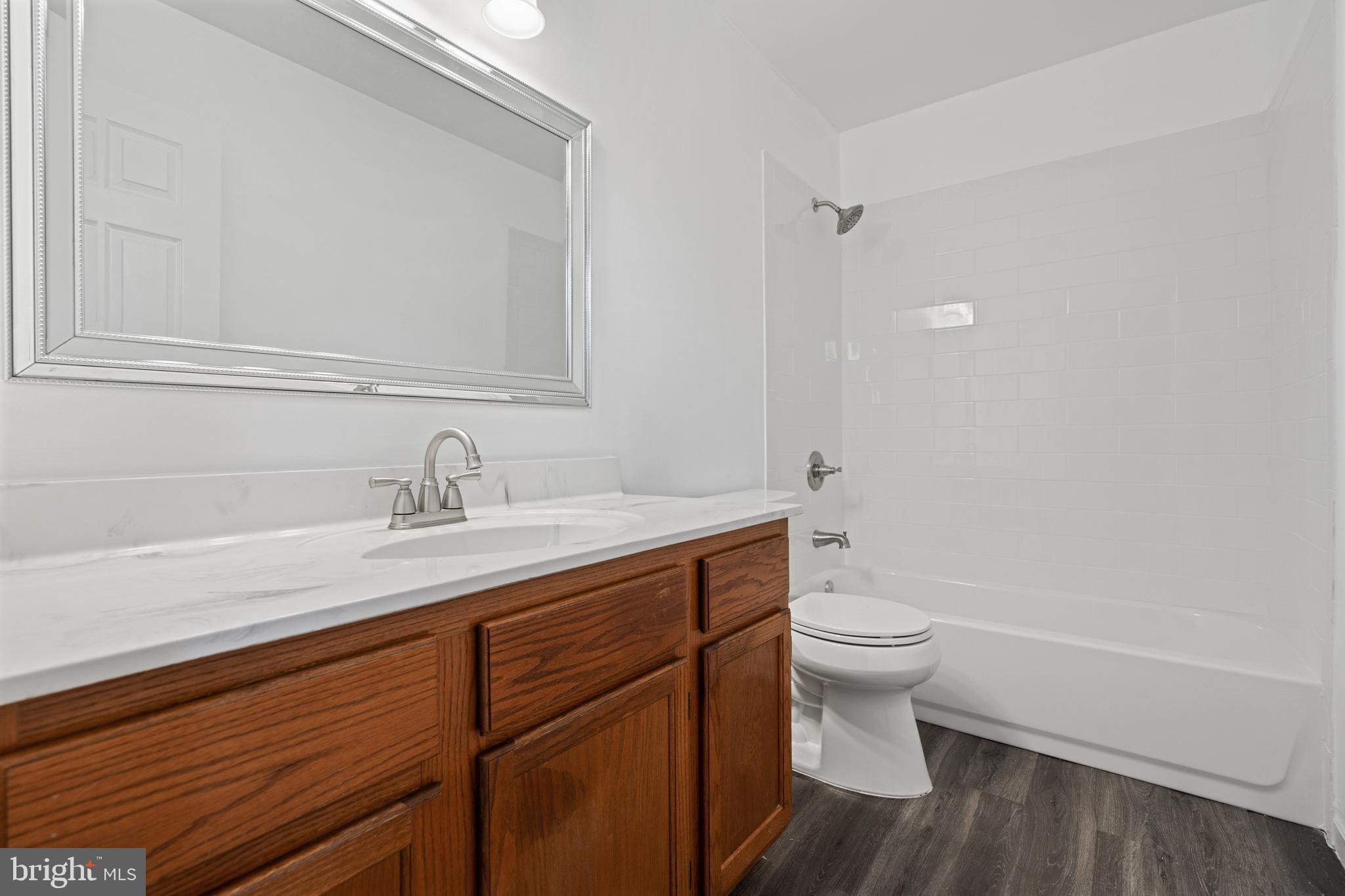 ROLLING BROOK - Residential