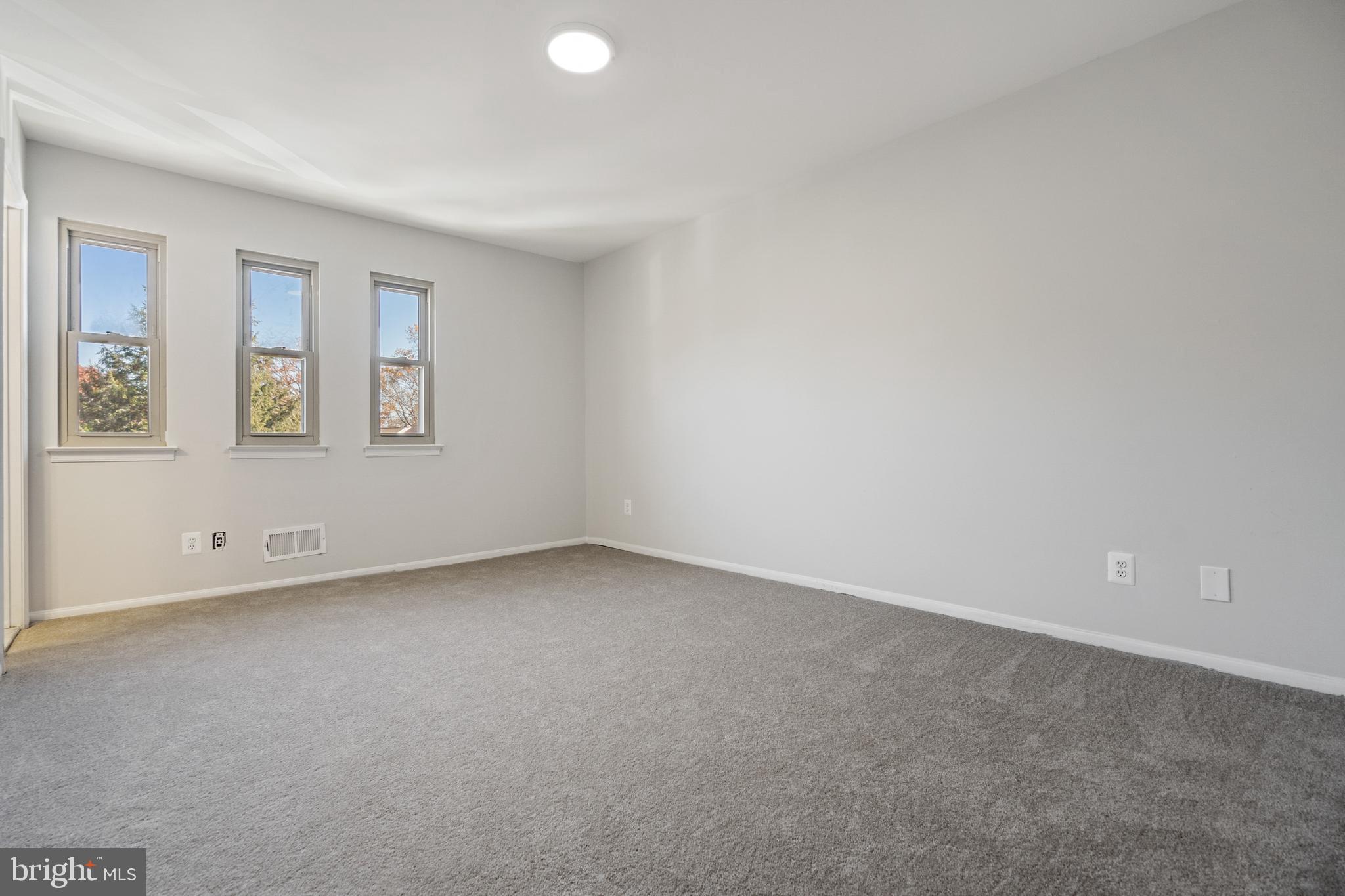 ROLLING BROOK - Residential