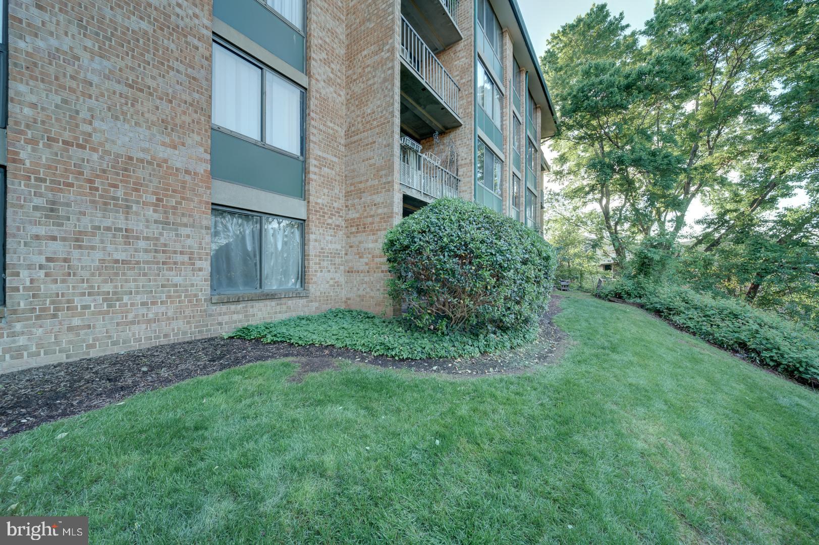 SAXONY SQUARE - Residential Lease