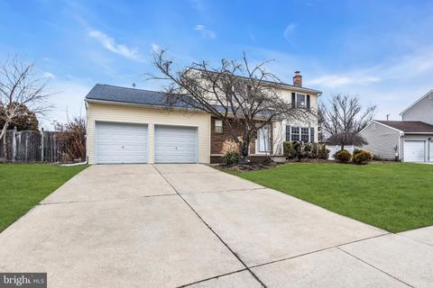 Homes For Sale - 23 Lancaster Drive<br/> MARLTON, NJ 08053