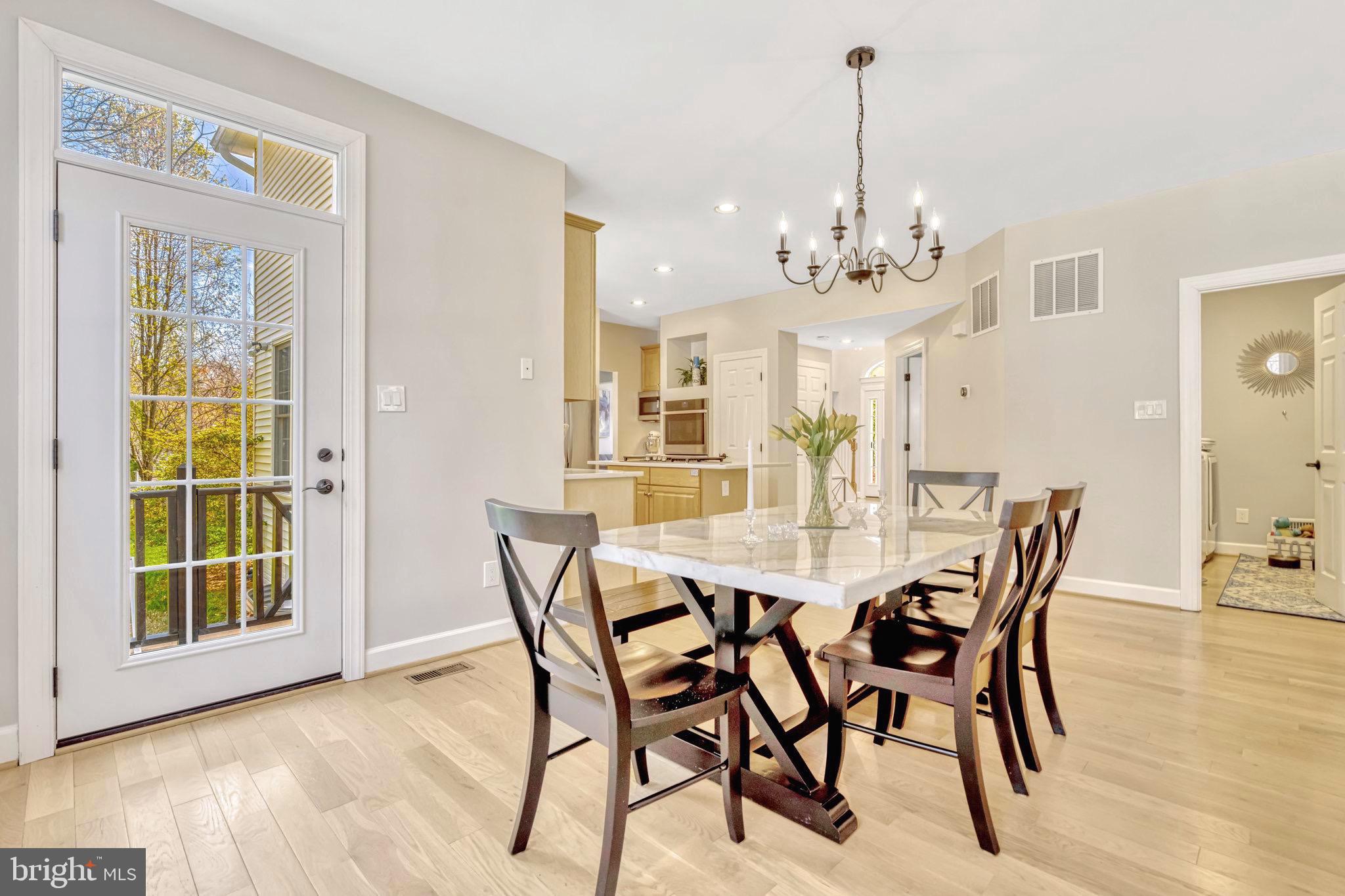 EDGEWATER - Residential