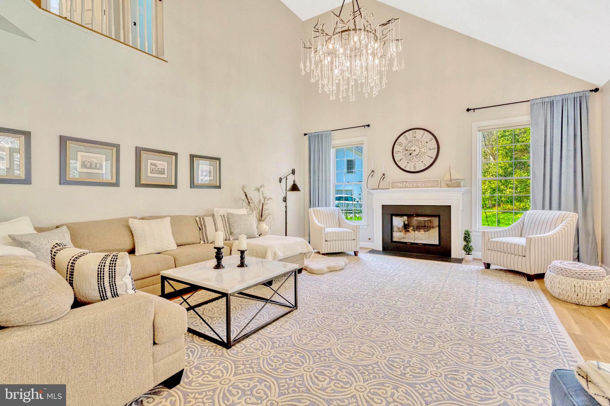 EDGEWATER - Residential