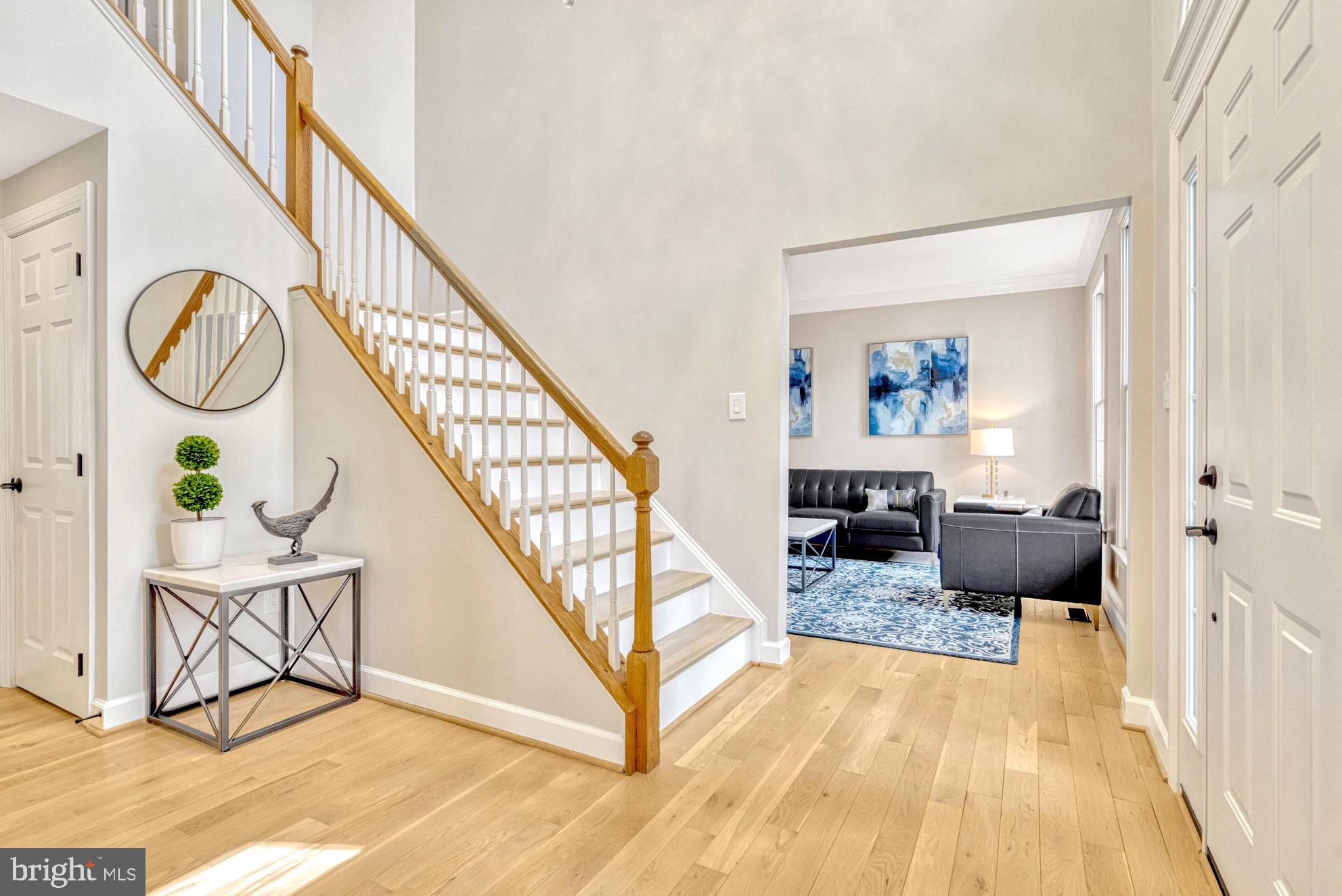 EDGEWATER - Residential