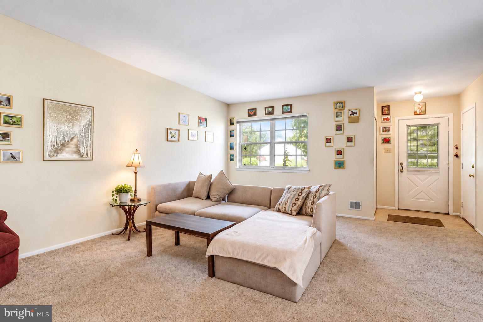 6861 SNOWBERRY COURT