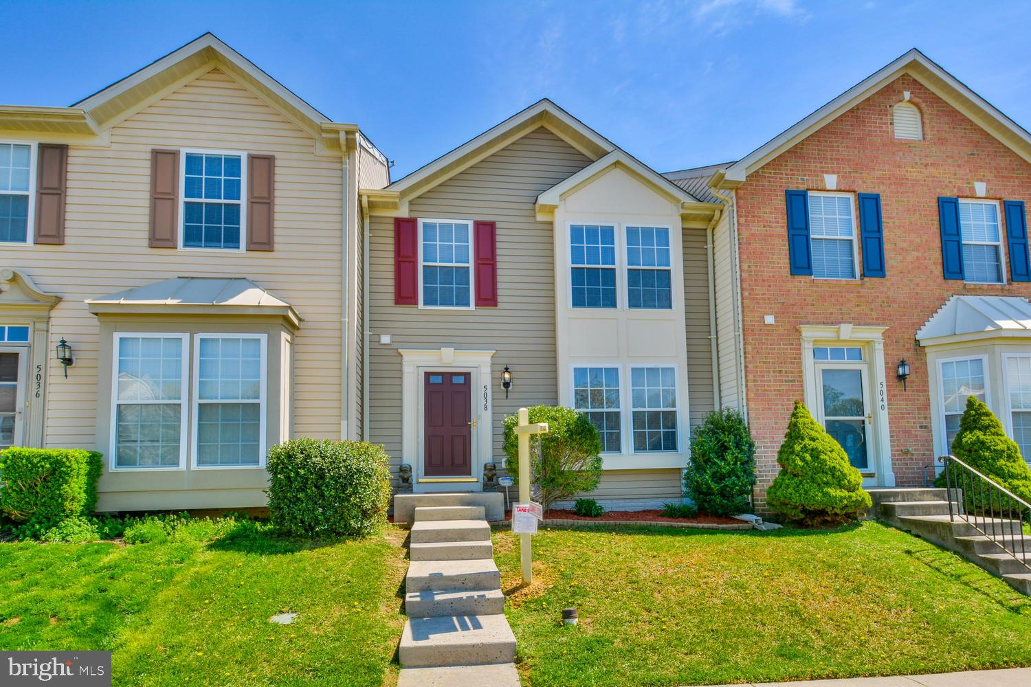 HOLLY WOODS - Residential