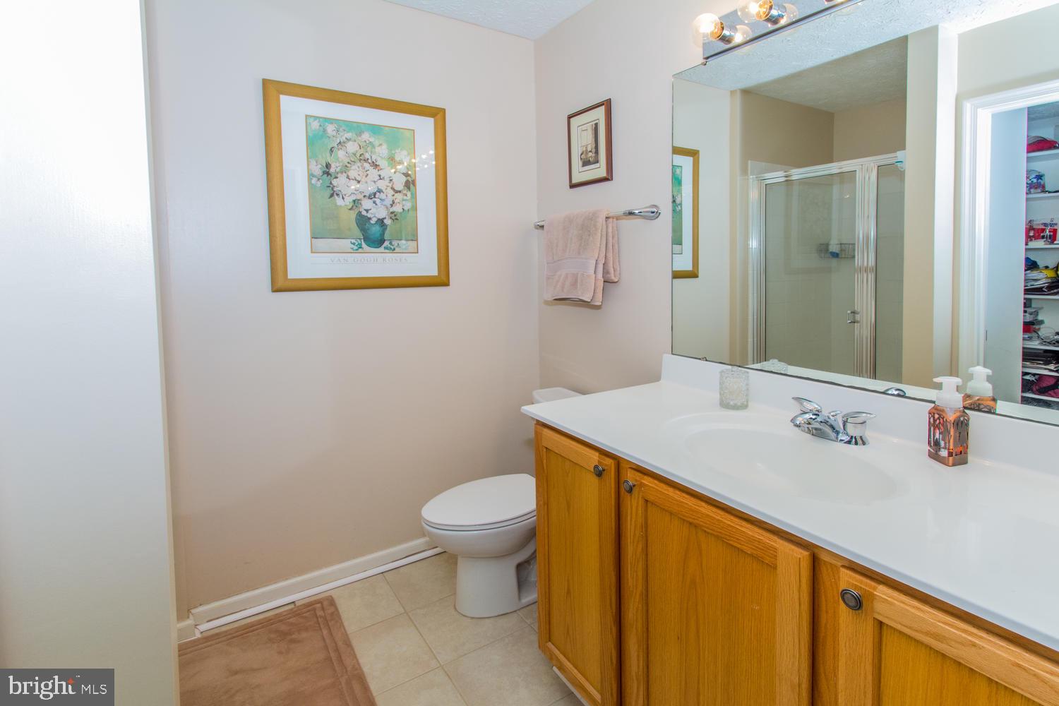 HOLLY WOODS - Residential