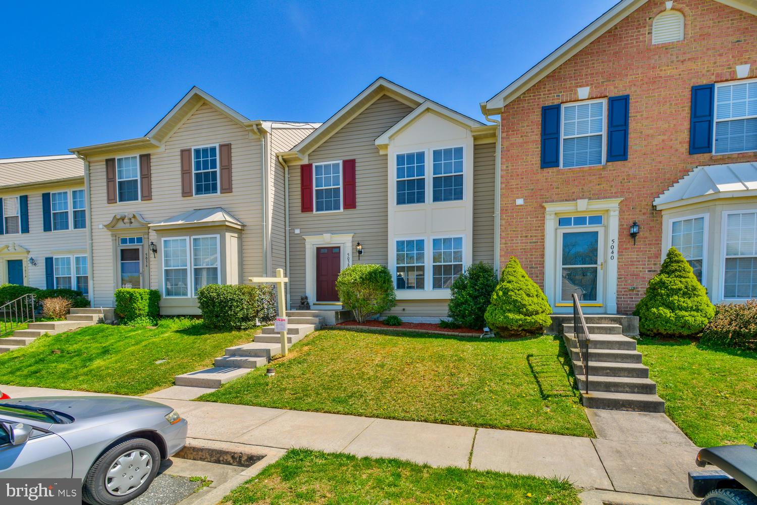 HOLLY WOODS - Residential