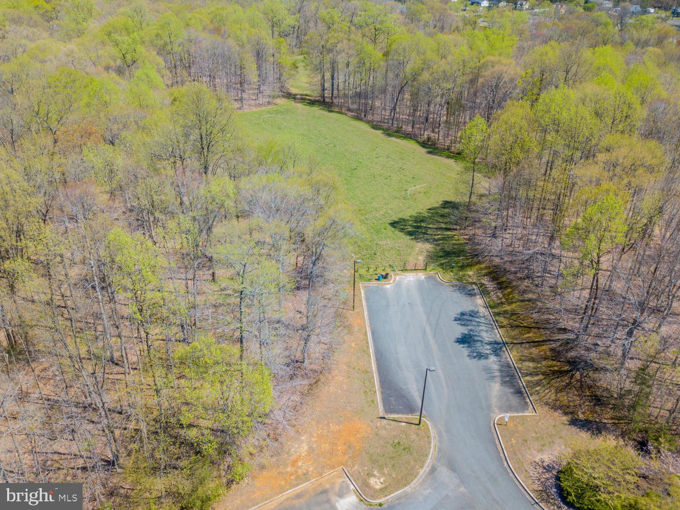 HOLLY WOODS - Residential