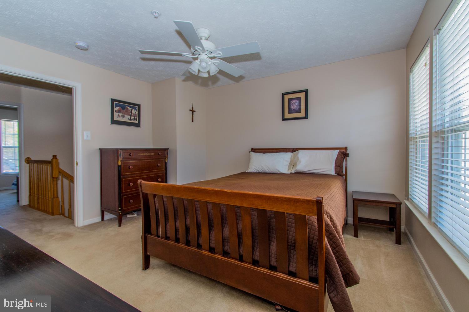 HOLLY WOODS - Residential