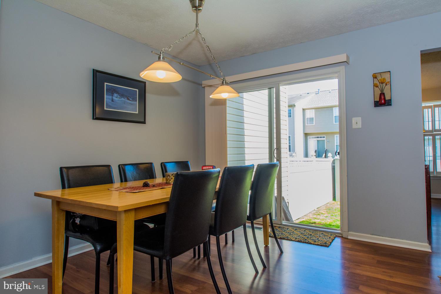 HOLLY WOODS - Residential