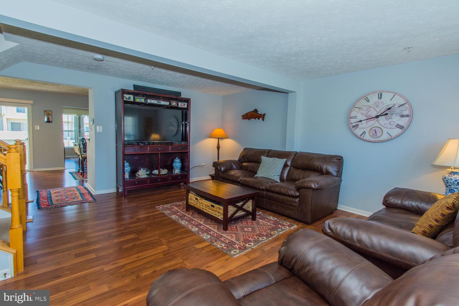 HOLLY WOODS - Residential