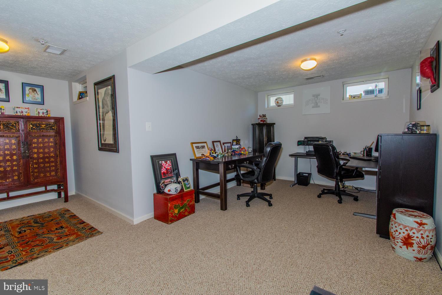 HOLLY WOODS - Residential