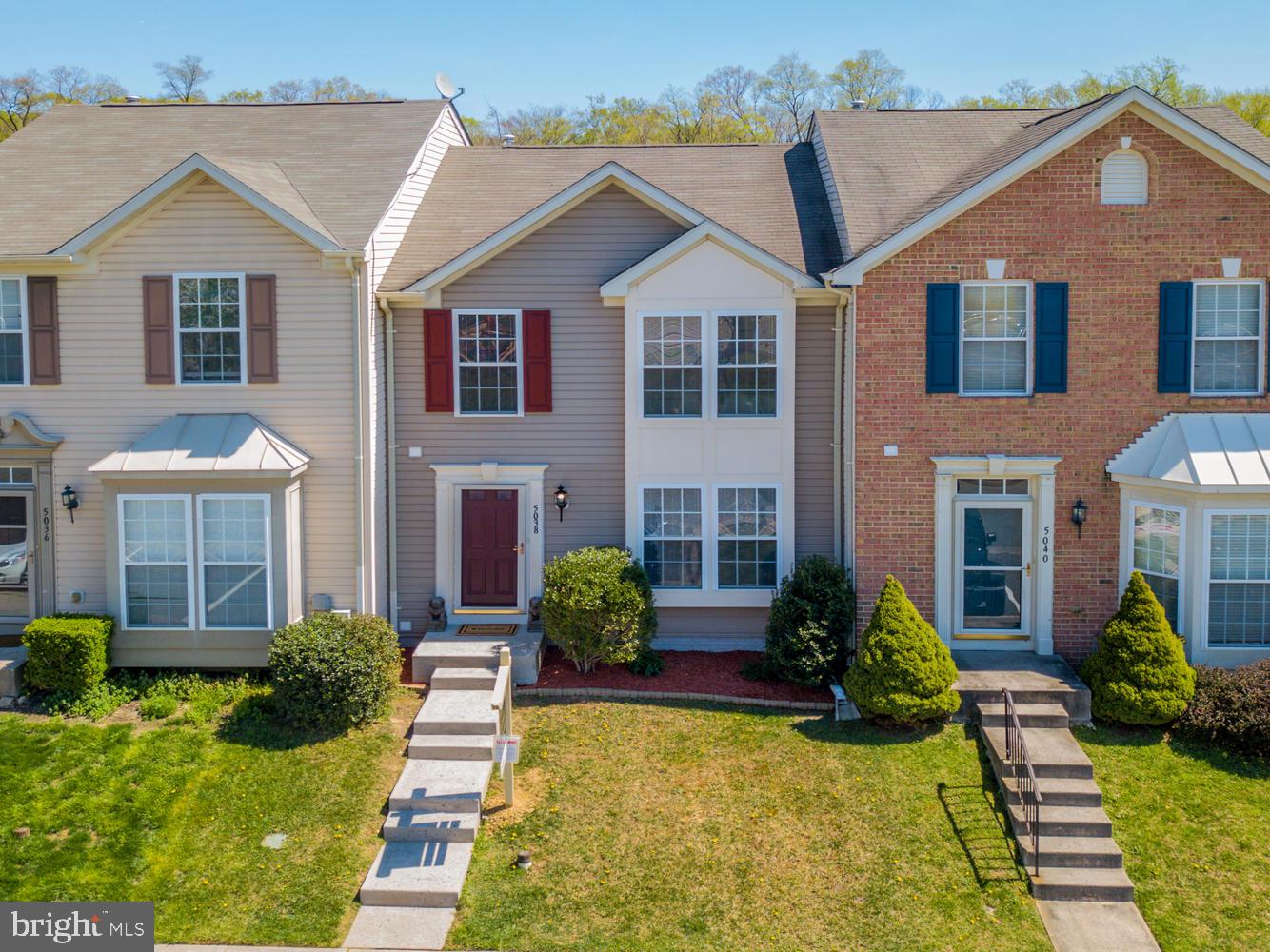 HOLLY WOODS - Residential