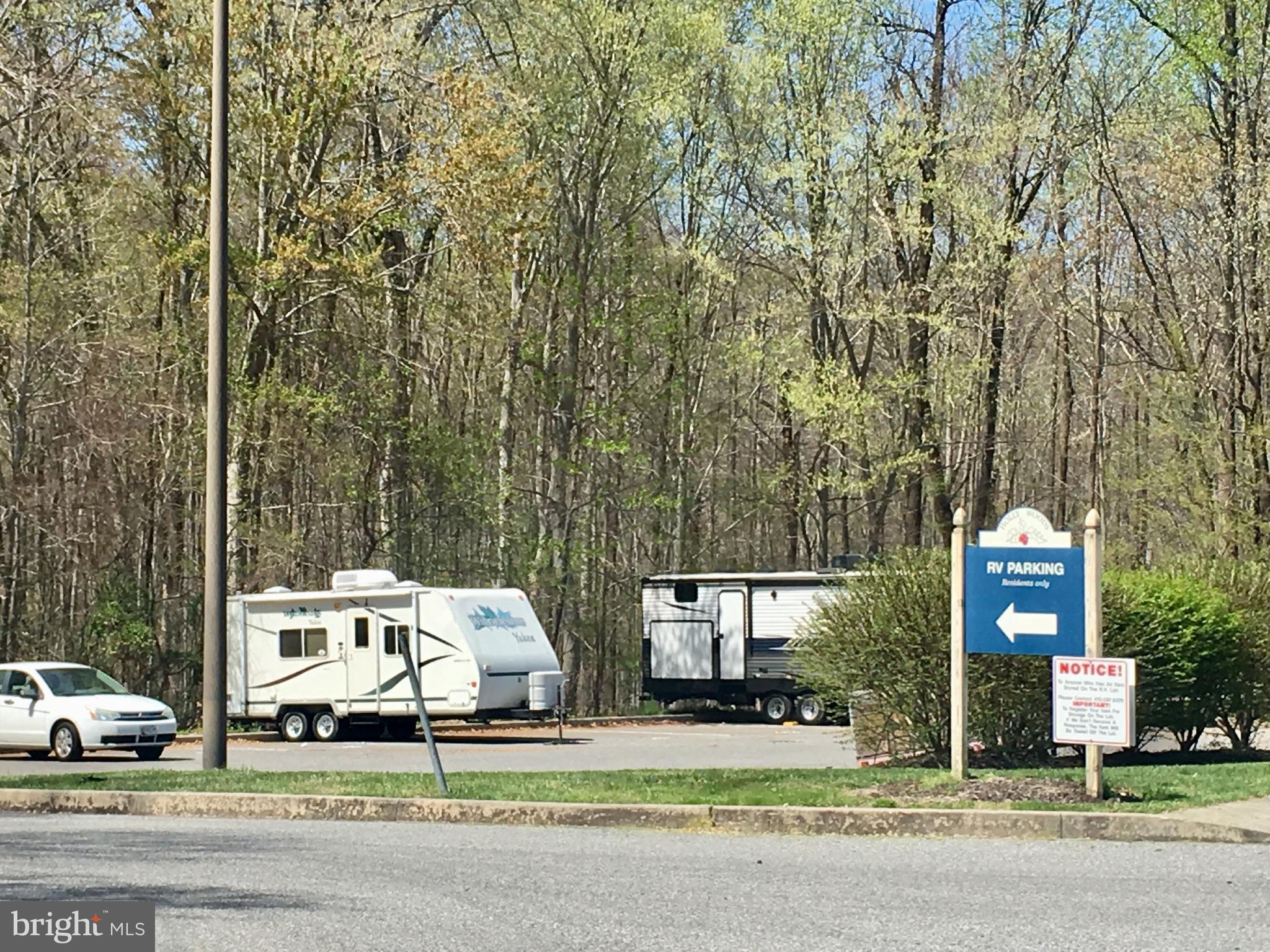 HOLLY WOODS - Residential