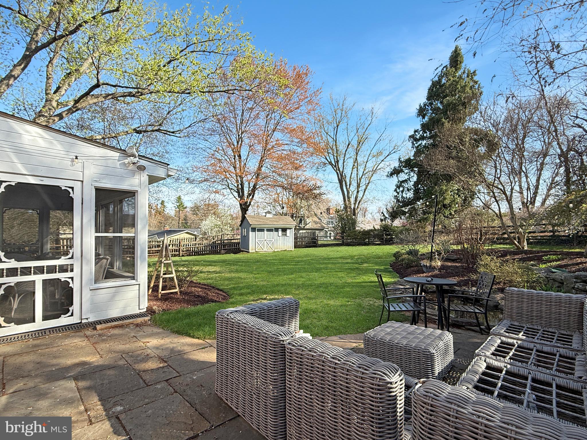 WILLIAMSBURG VILLAGE - Residential