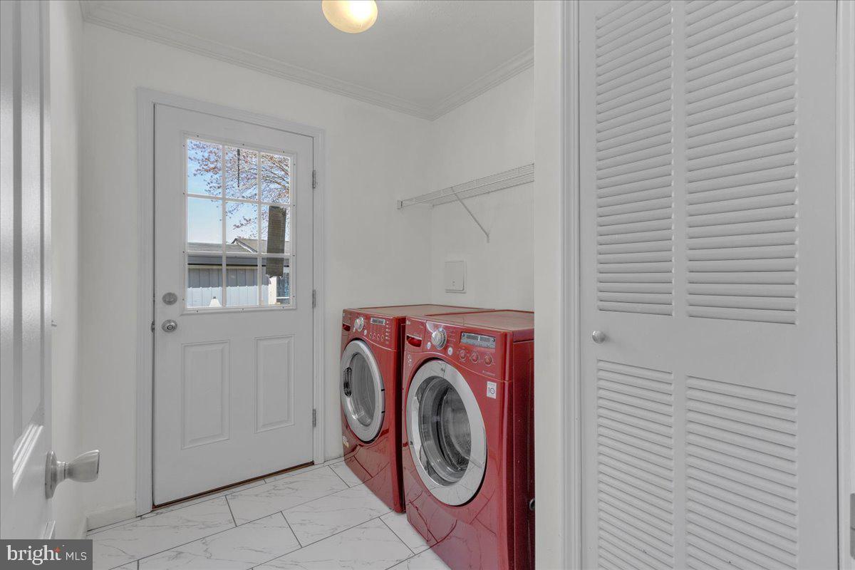 BOONES ESTATES - Residential