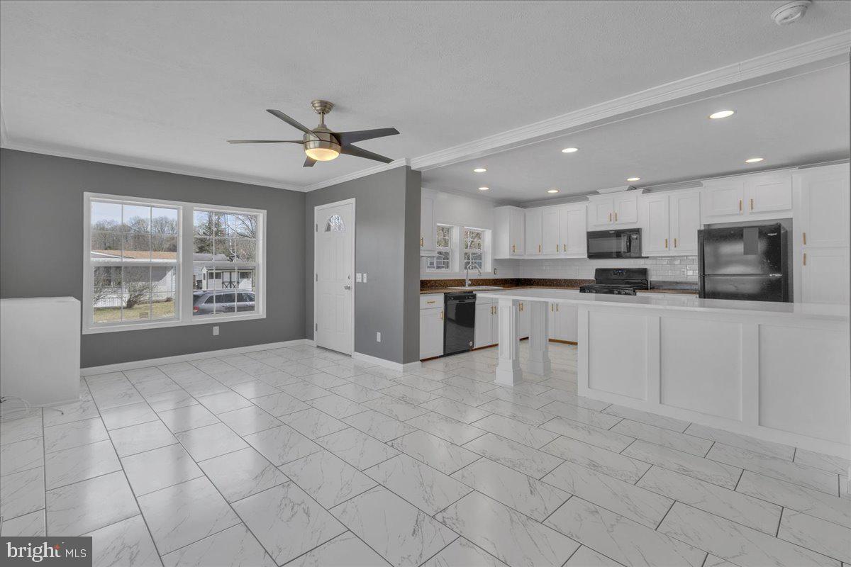 BOONES ESTATES - Residential