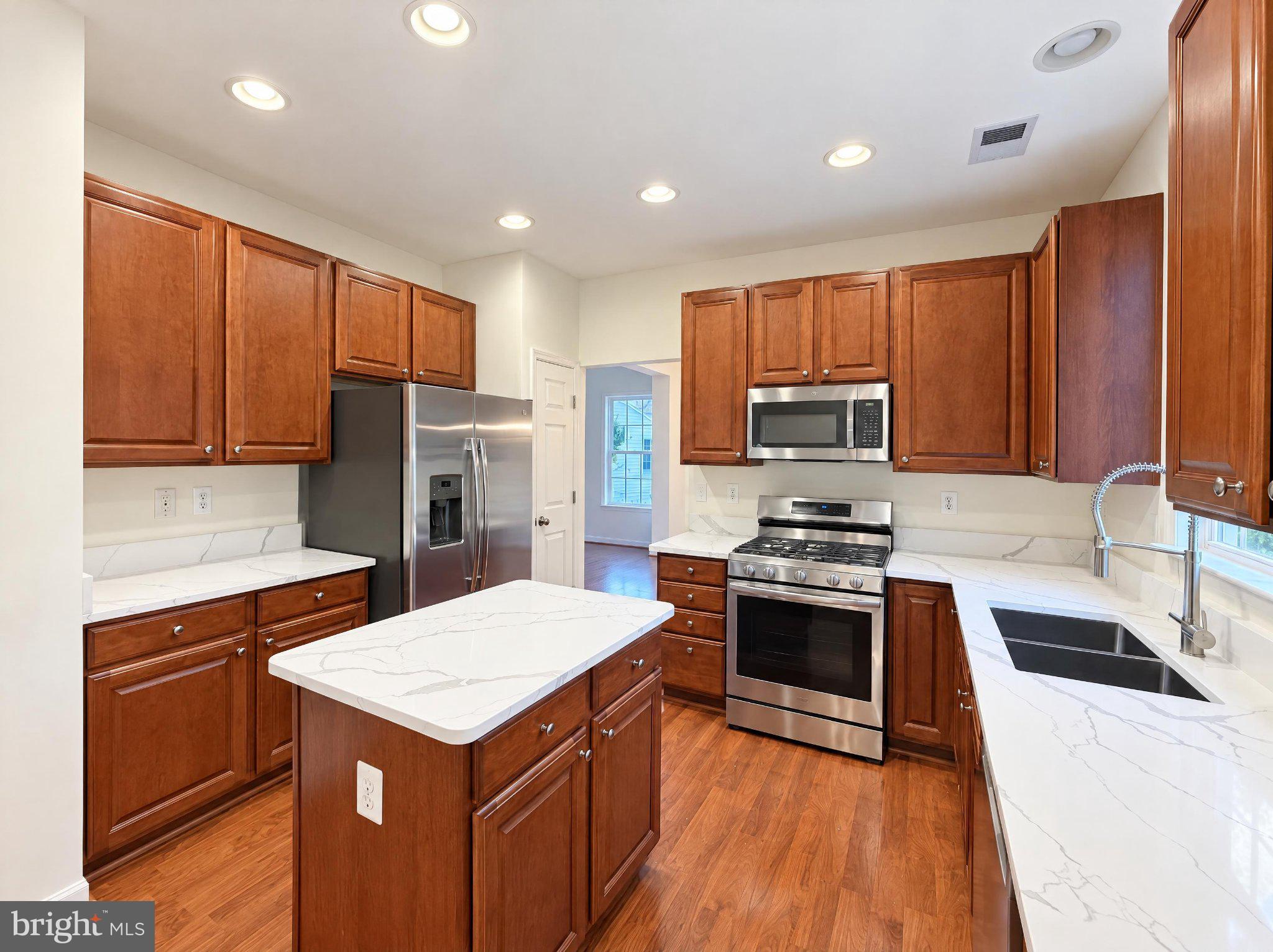12001 VANTAGE POINT COURT