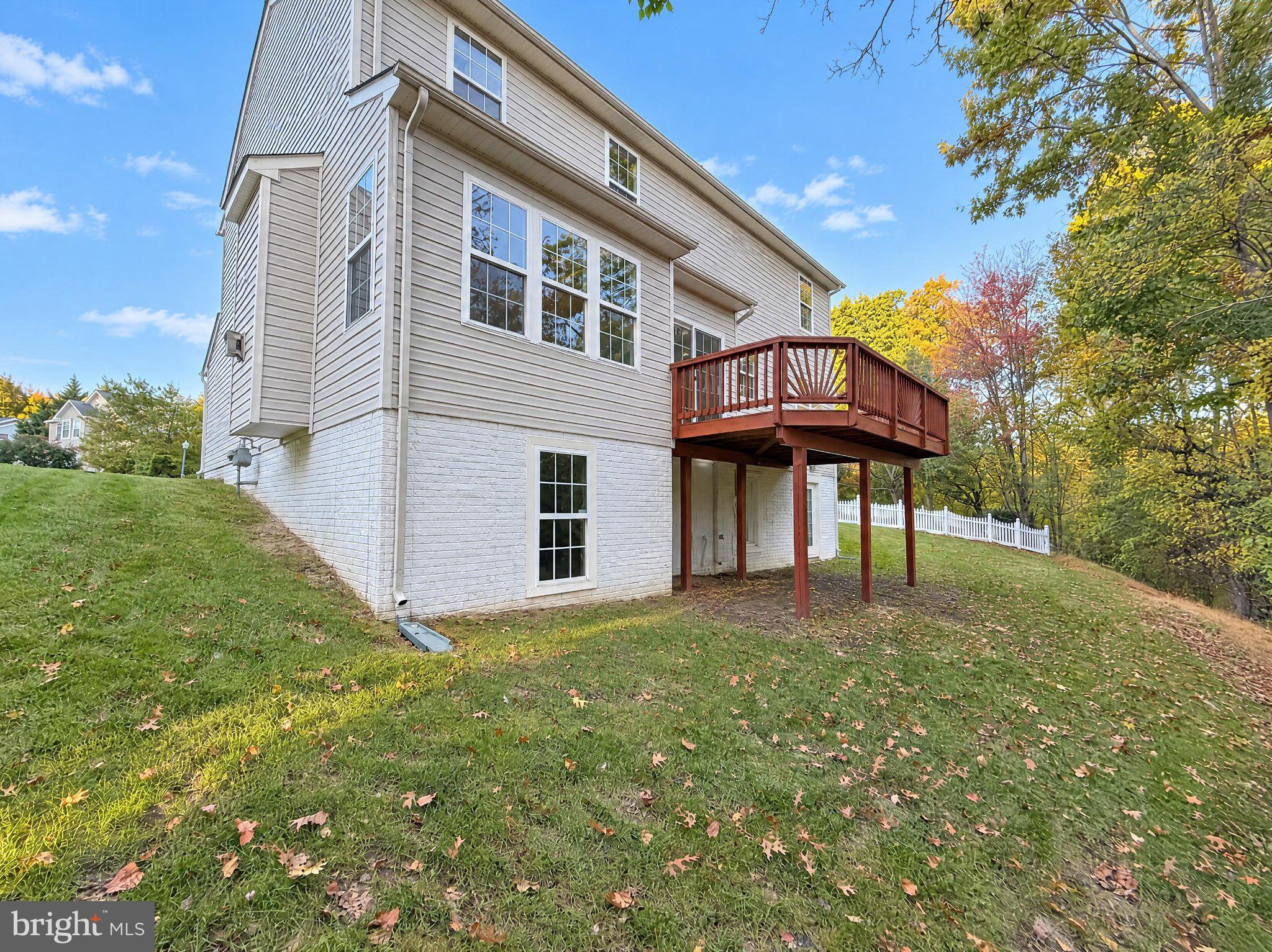 12001 VANTAGE POINT COURT