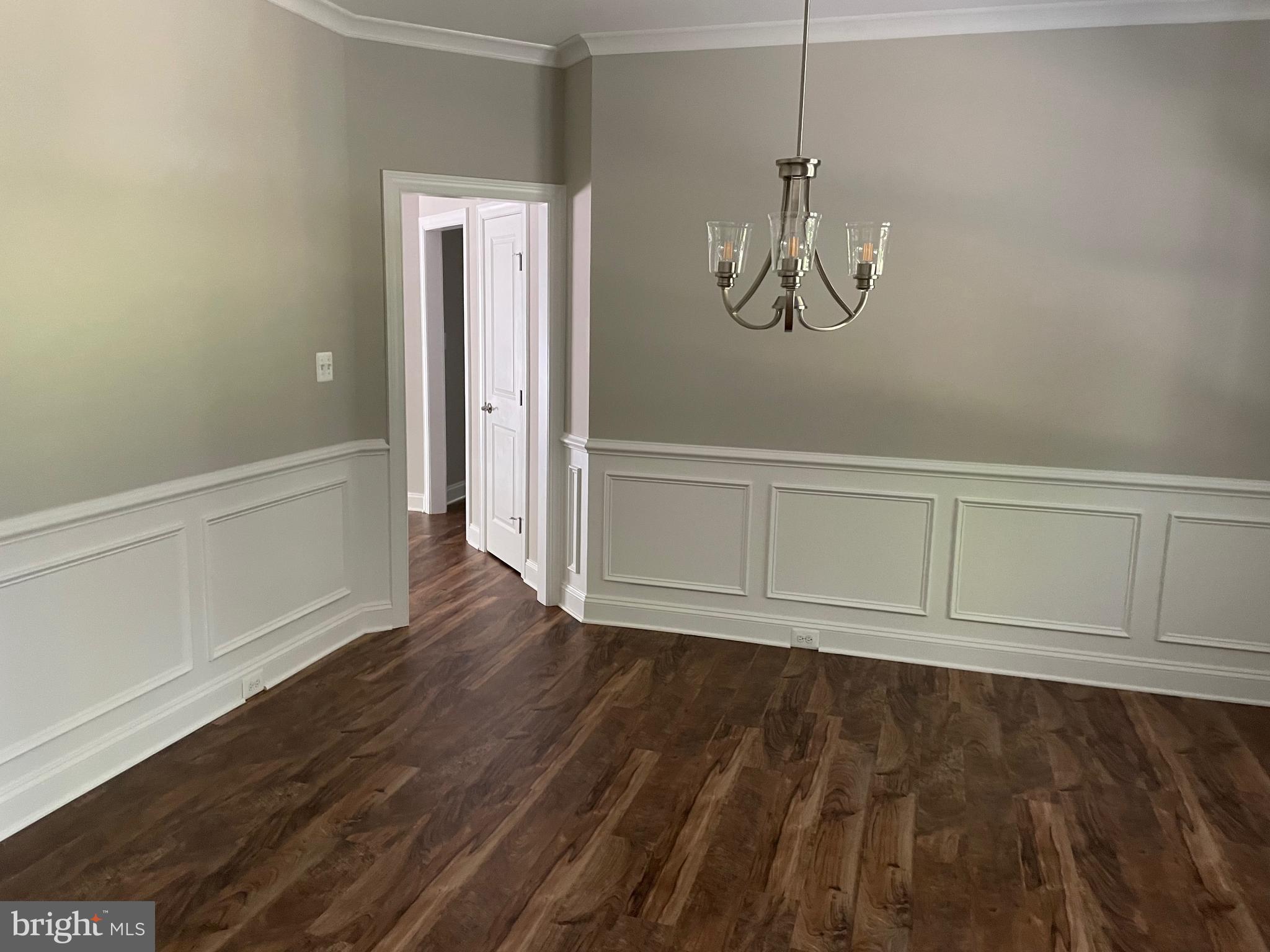 OREGON RIDGE - Residential Lease