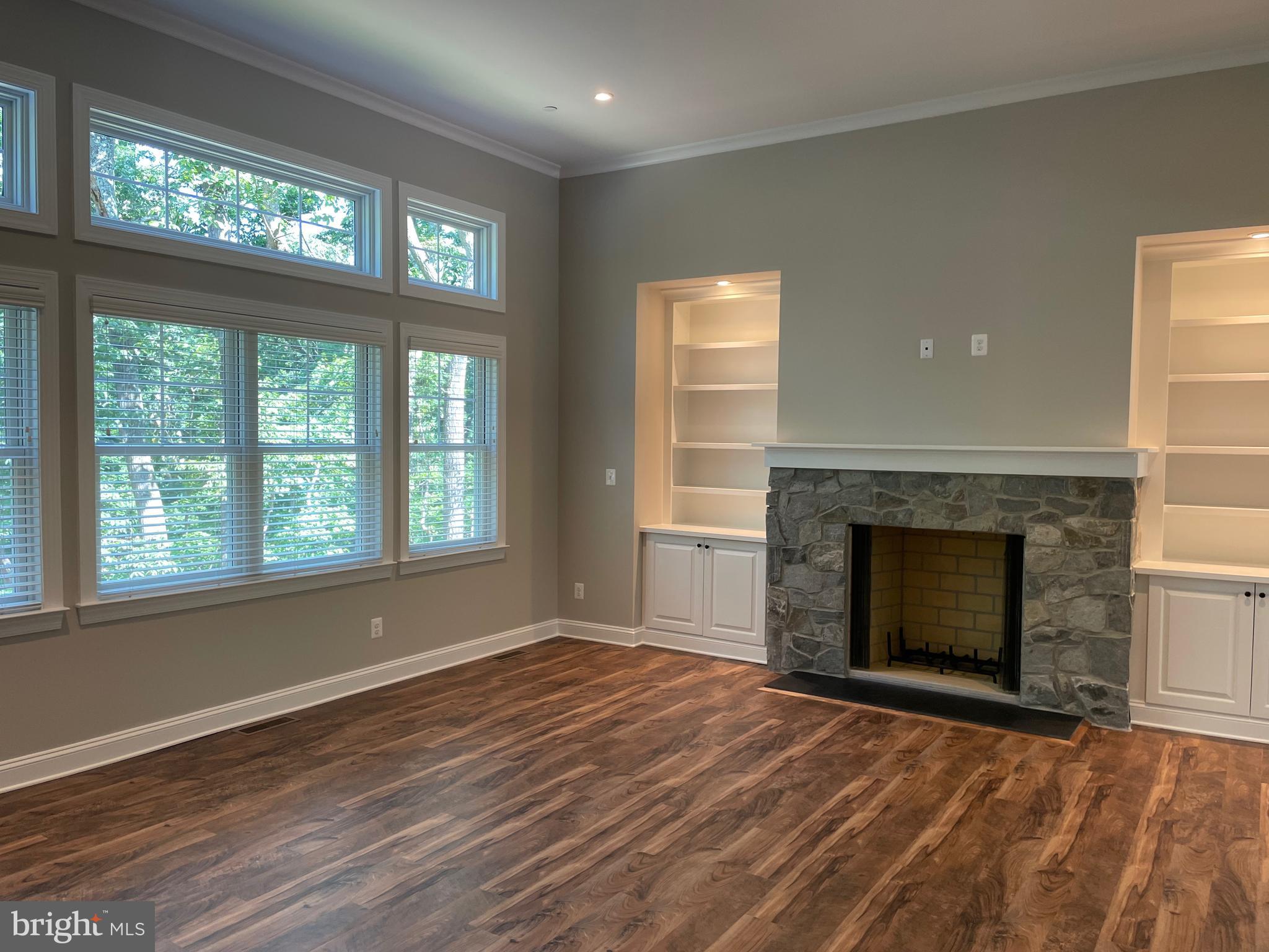 OREGON RIDGE - Residential Lease