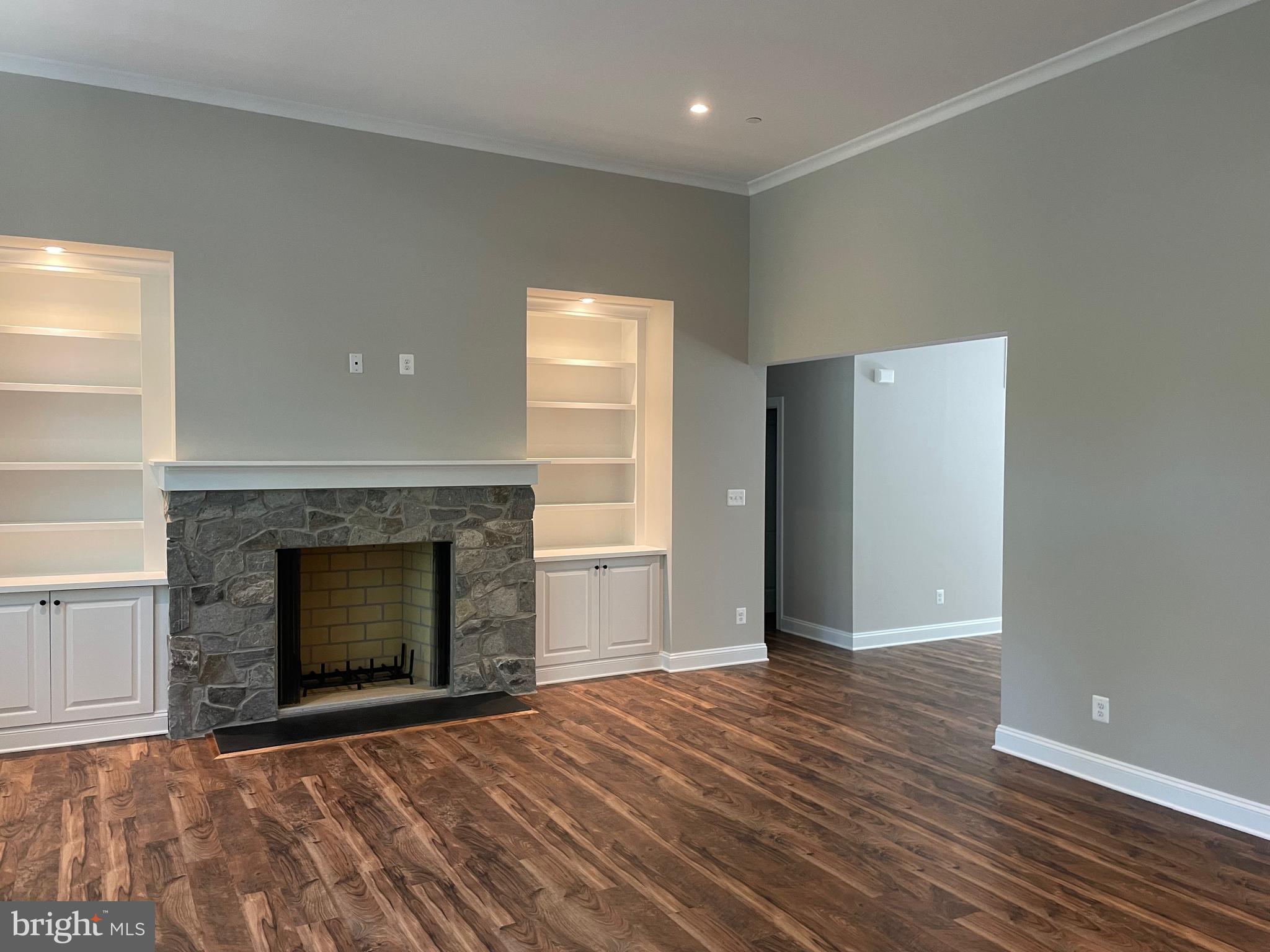 OREGON RIDGE - Residential Lease