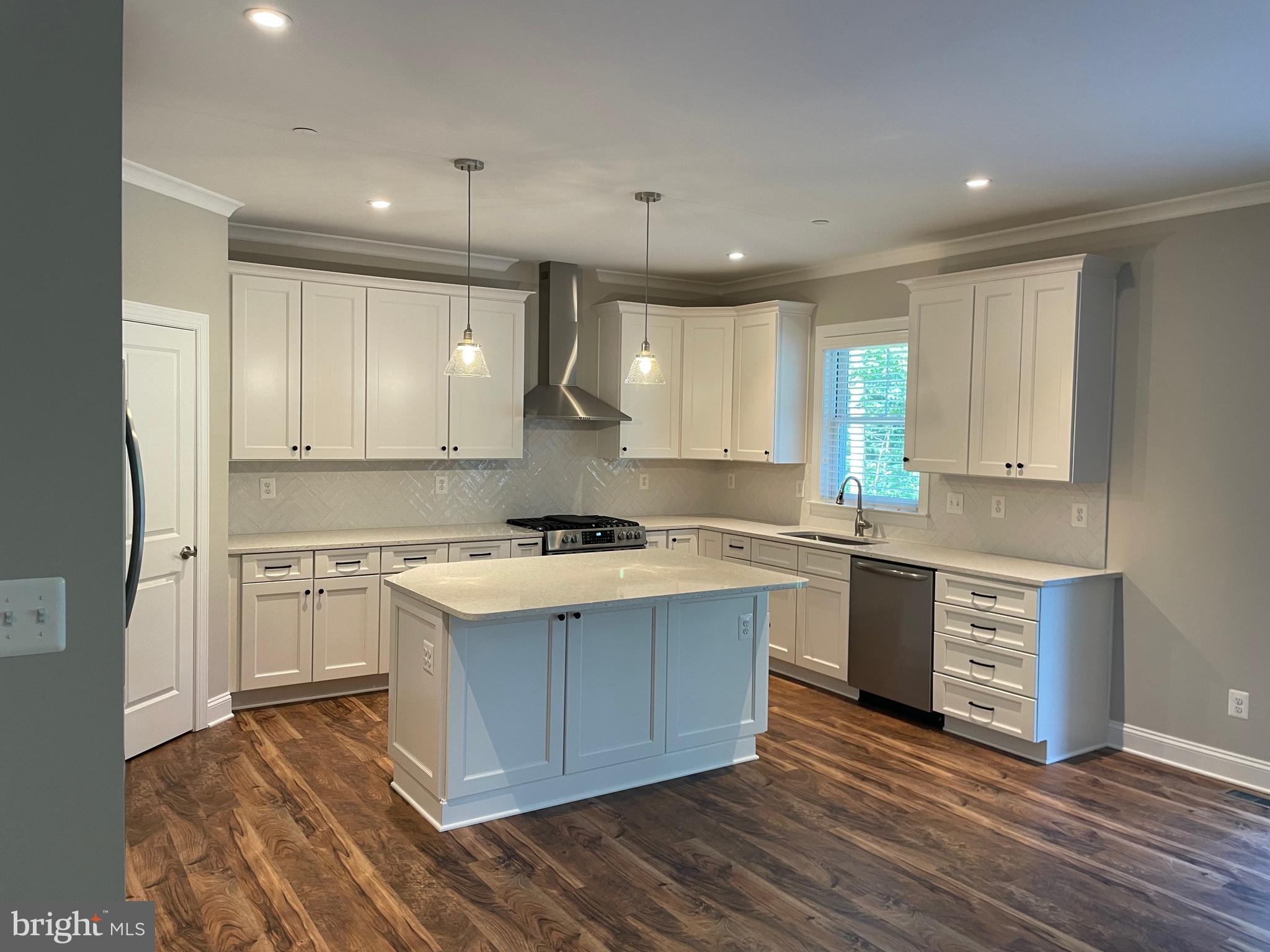 OREGON RIDGE - Residential Lease