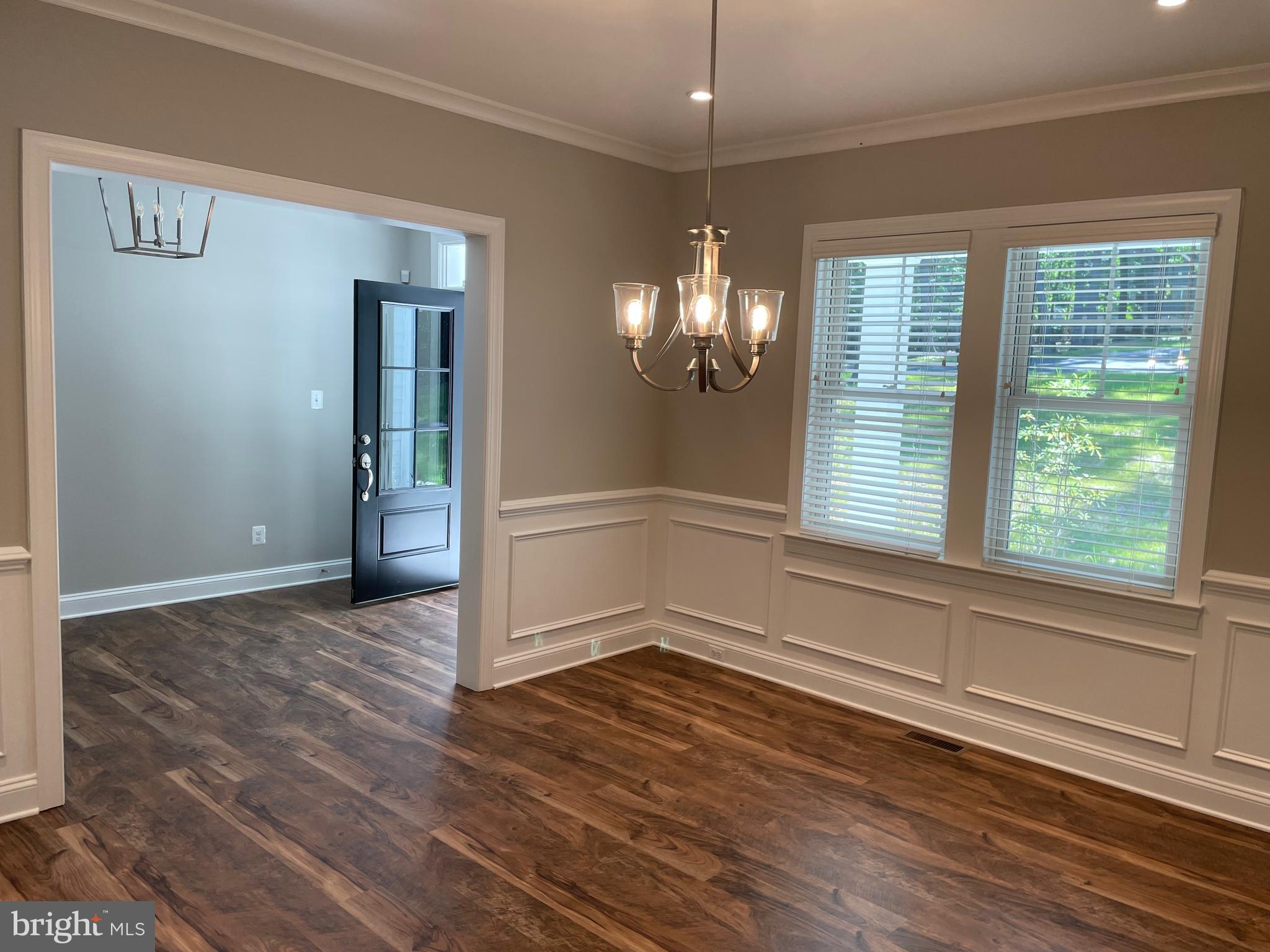 OREGON RIDGE - Residential Lease