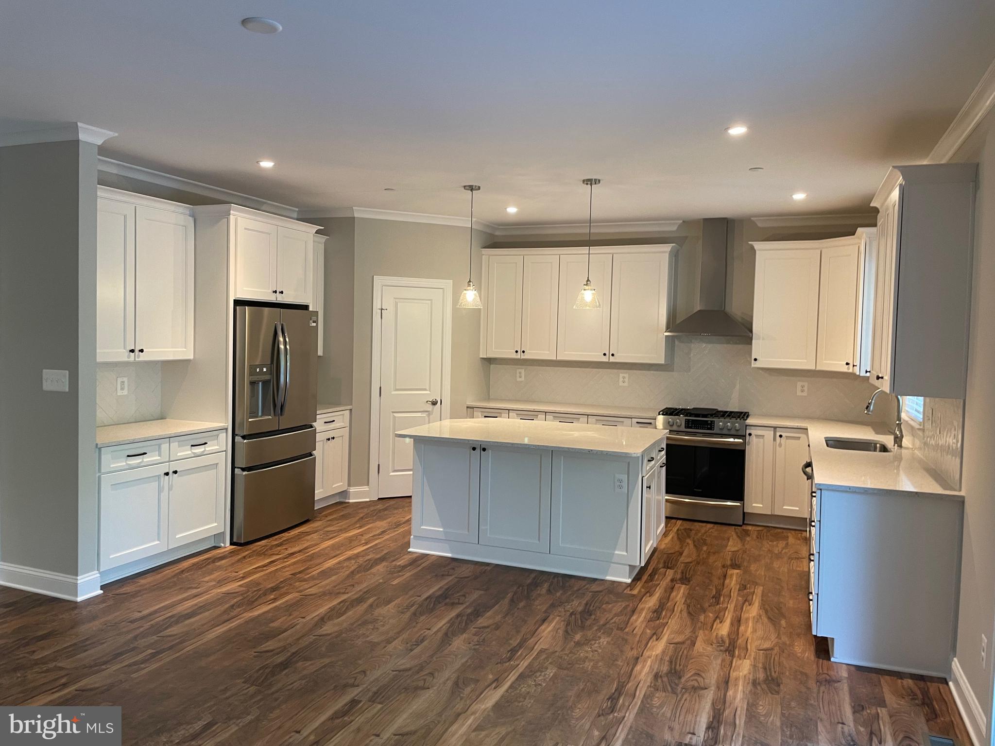 OREGON RIDGE - Residential Lease