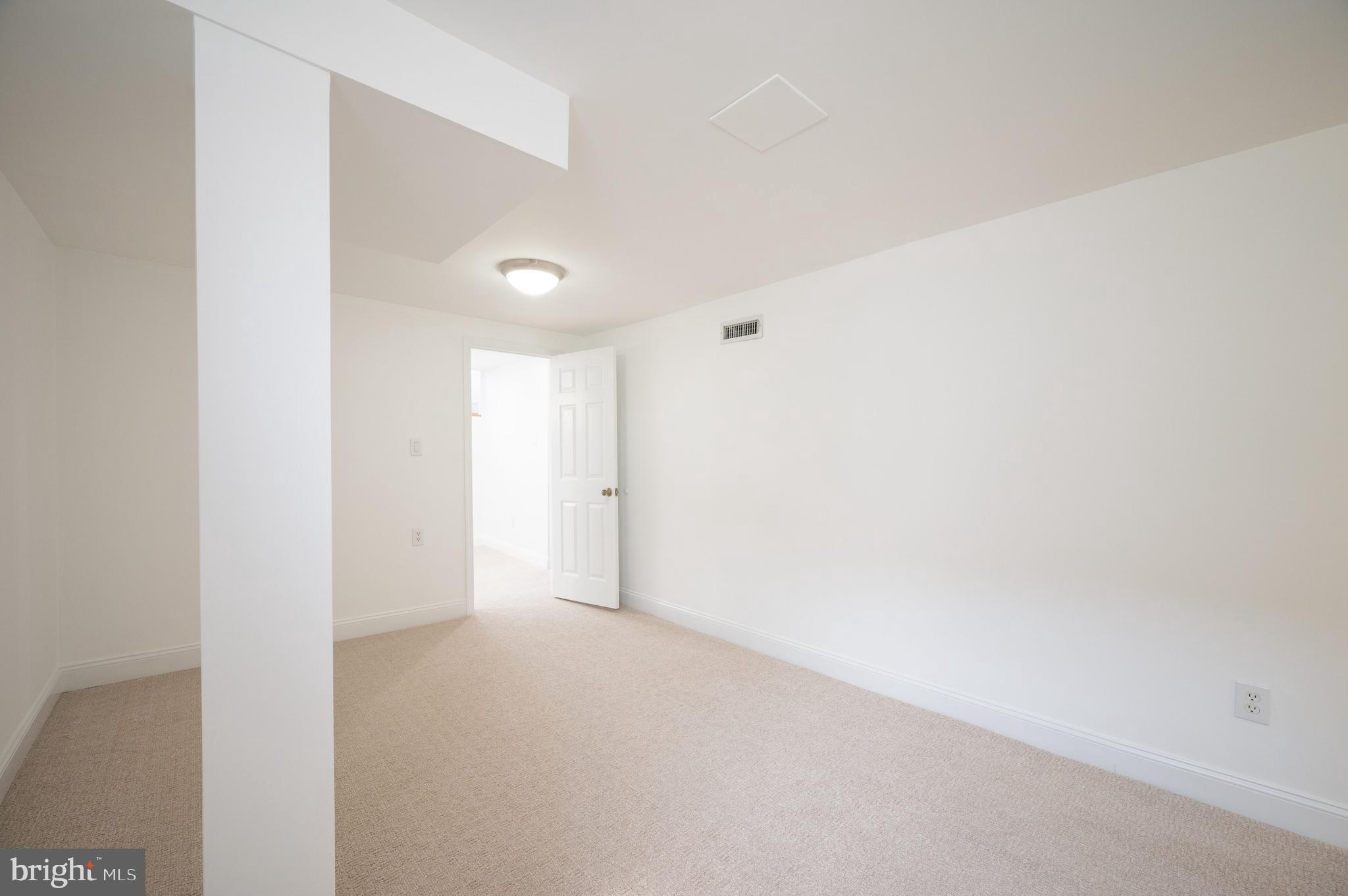 DOUGLAS PARK - Residential