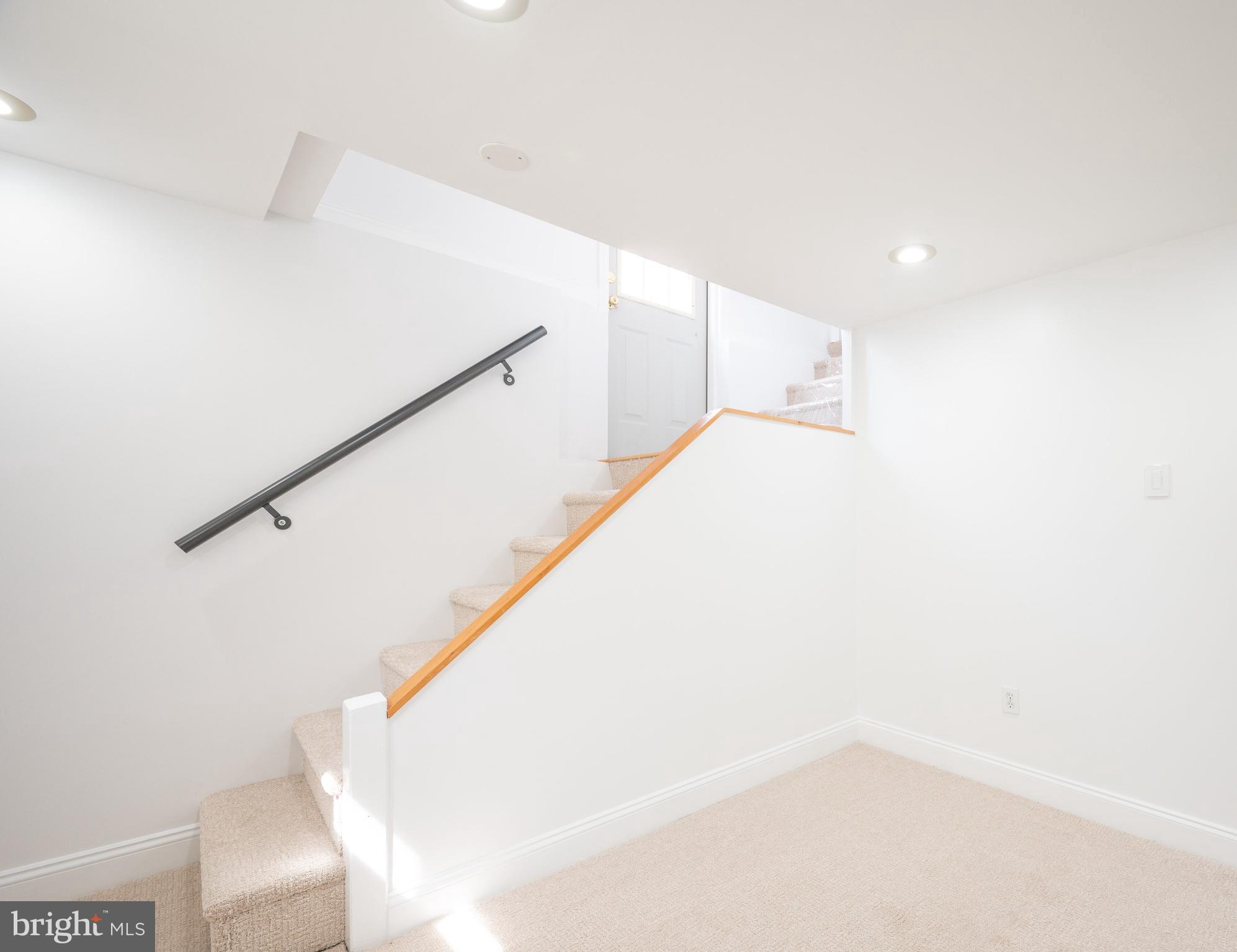 DOUGLAS PARK - Residential