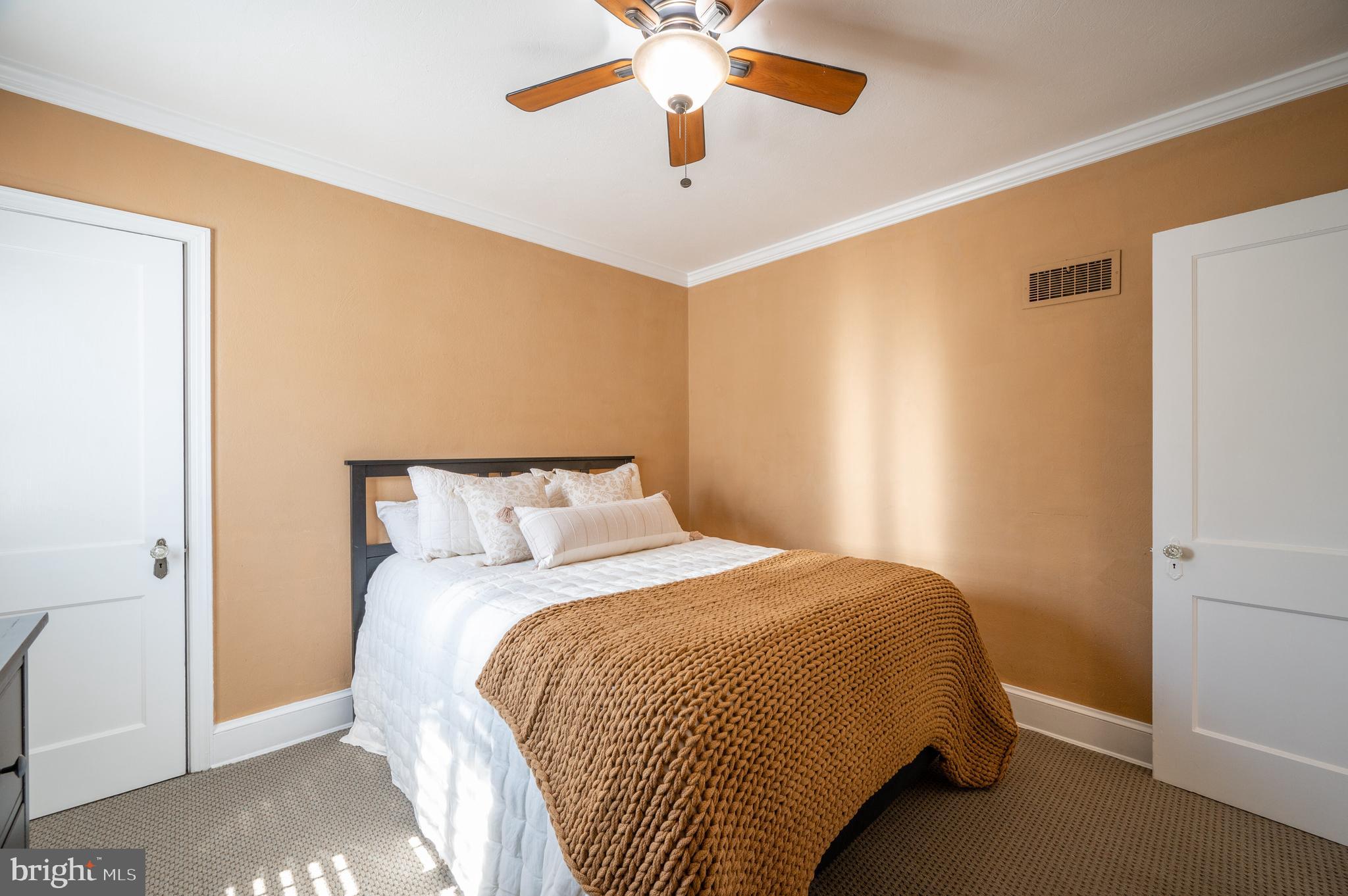 DOUGLAS PARK - Residential