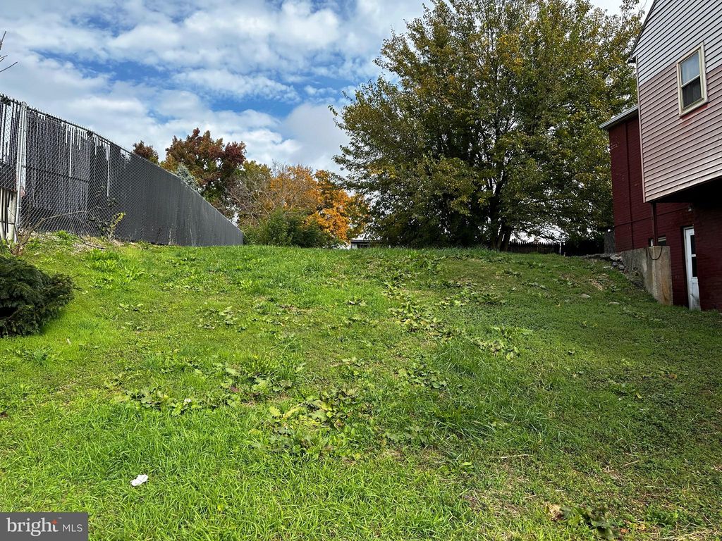 Photo of 841 LANCASTER AVE, COLUMBIA, PA 17512 (MLS # PALA2027506)