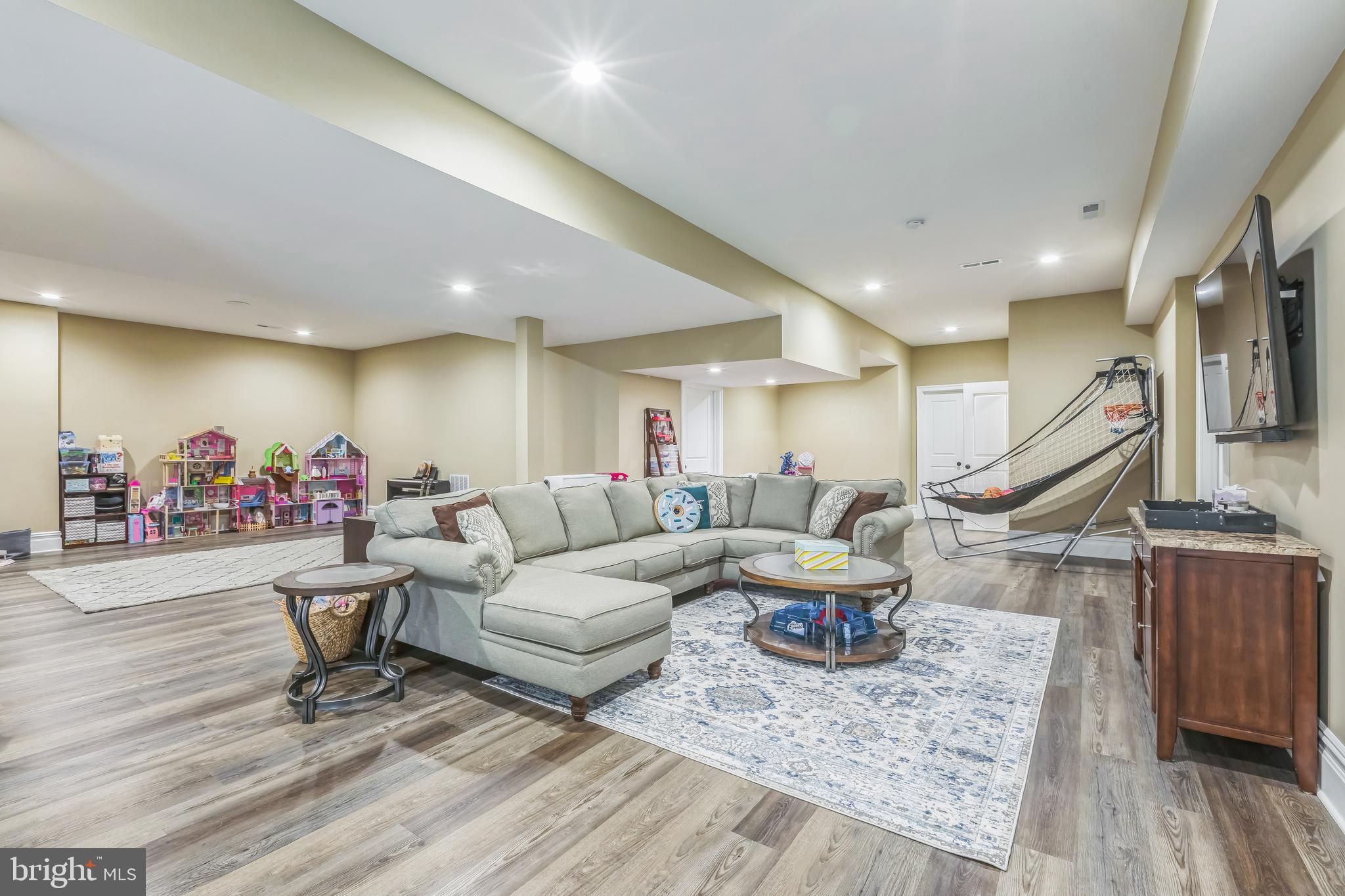 WAVERLY AT NORTHAMPTON - Residential