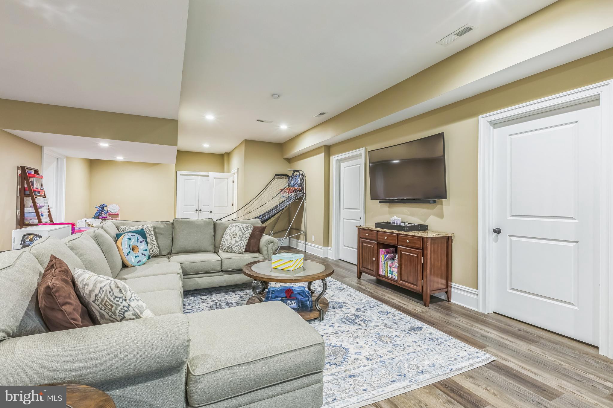 WAVERLY AT NORTHAMPTON - Residential