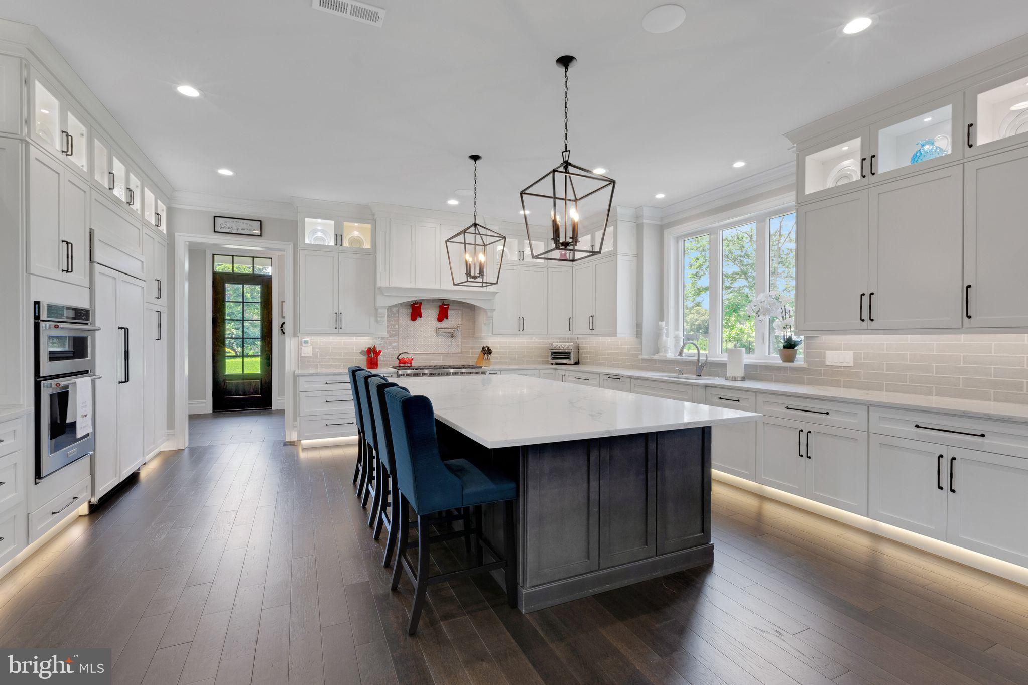 WAVERLY AT NORTHAMPTON - Residential