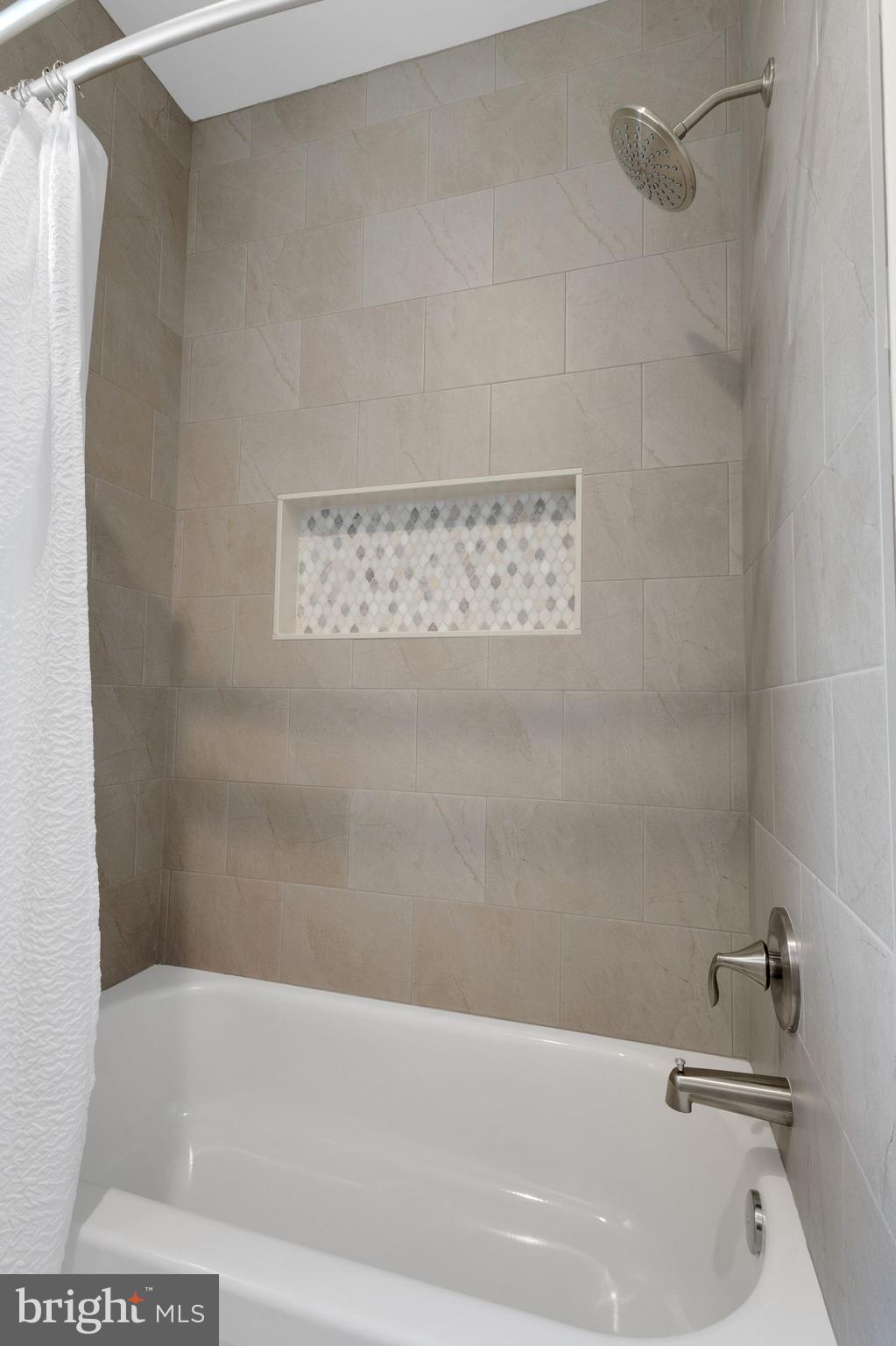 WAVERLY AT NORTHAMPTON - Residential